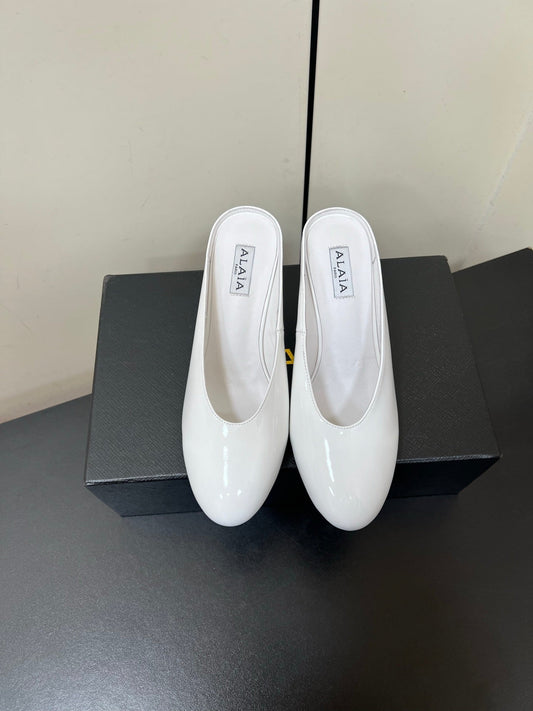 ALAIA WEDGE MULES 25S IN CREAM WHITE LAMBSKIN - 35