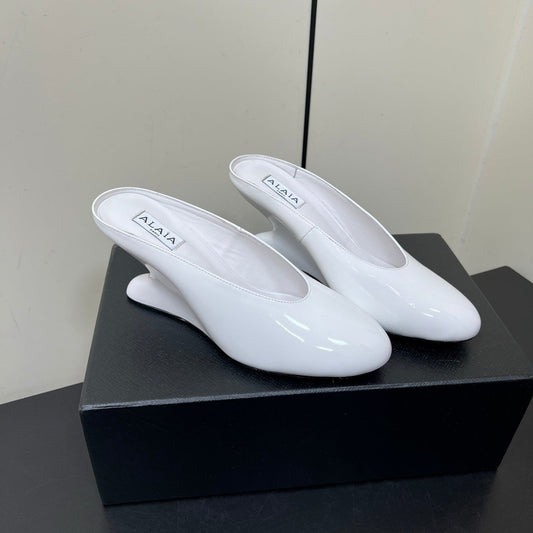 ALAIA WEDGE MULES 25S IN CREAM WHITE LAMBSKIN - 35