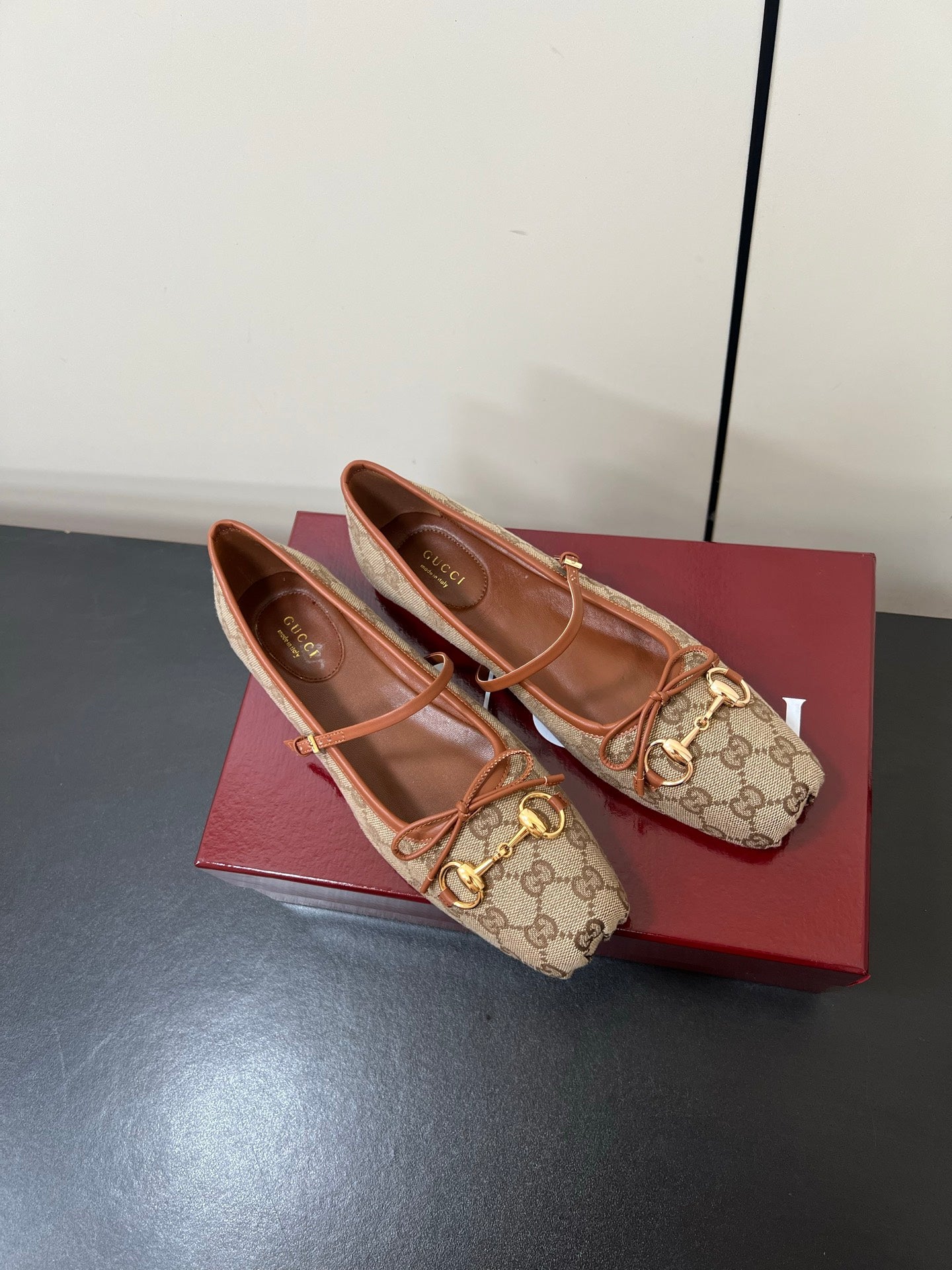 GG MARY JANE 25S IN MINK BROWN CANVAS MIX LAMBSKIN WITH GOLD HARDWARE - 35