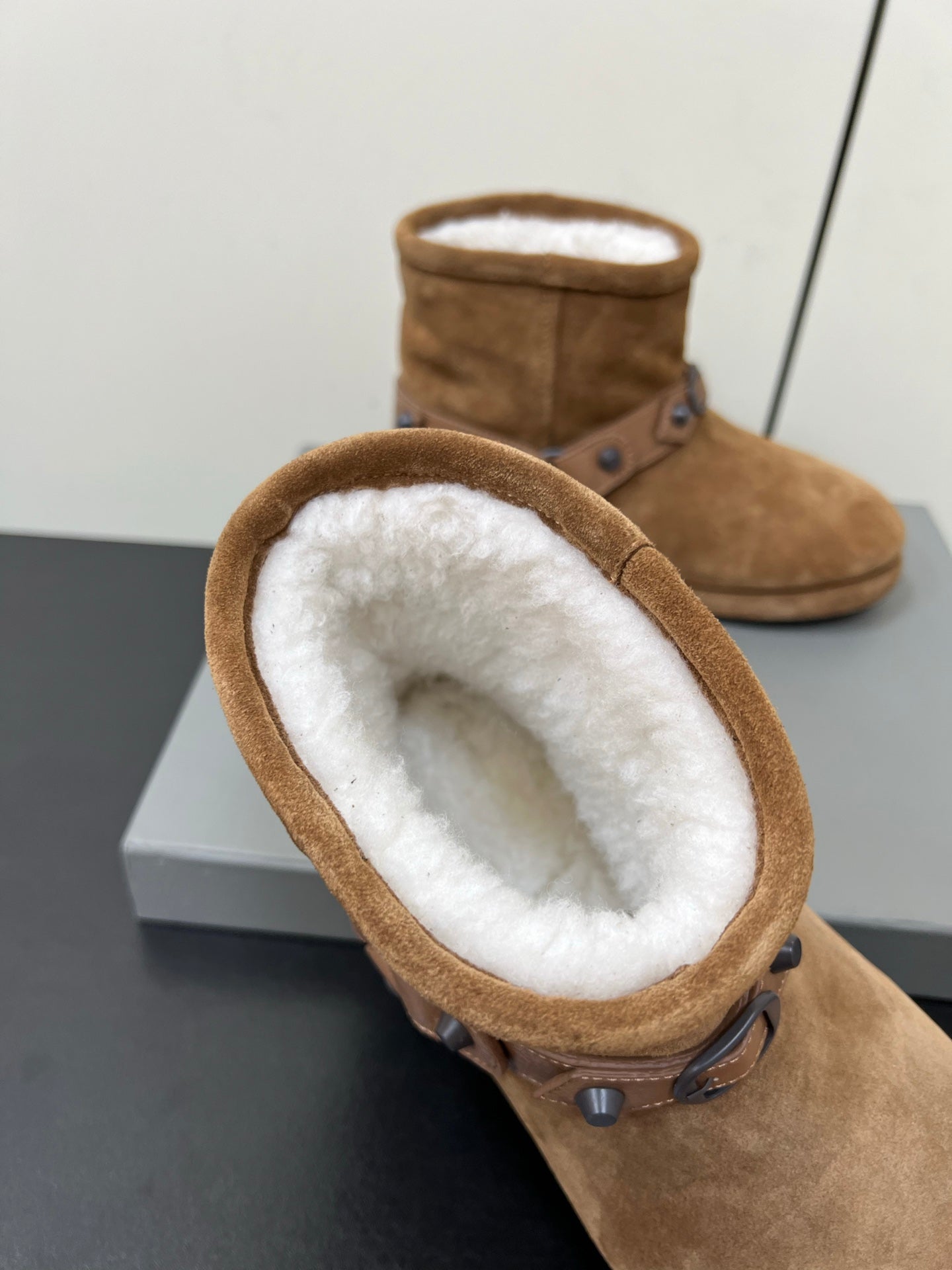 BALENCIAGA 25S ALASKA ANKLE BOOTS IN BROWN SUEDE AND LAMBSKIN - 35