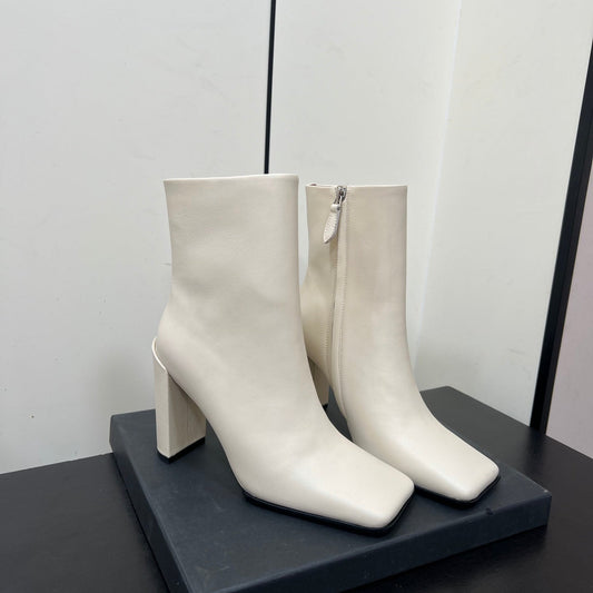 Черевики ALAIA 26S SQUARE-TOE З БІЛОЇ ТЕЛЯЧОЇ ШКІРИ