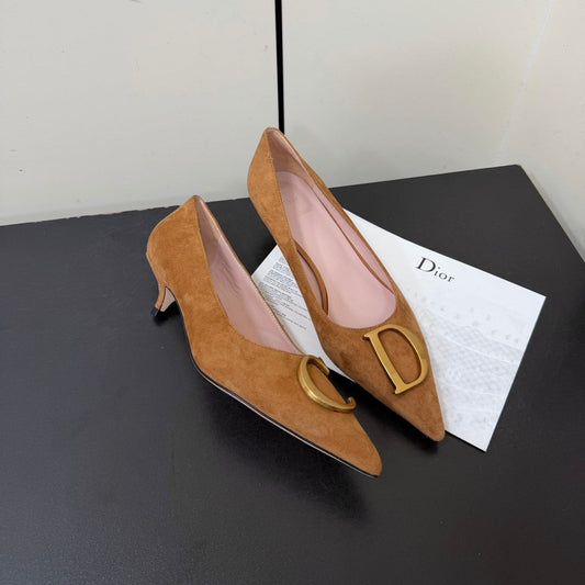 DIOR 26S ГОСТРОНОСІ ВИСОКІ ПІДБОРИ 35 ММ З КОРИЧНЕВО-ЖОВТОЇ ЗАМШІ ІЗ ЗОЛОТОЮ ФУРНІТУРОЮ