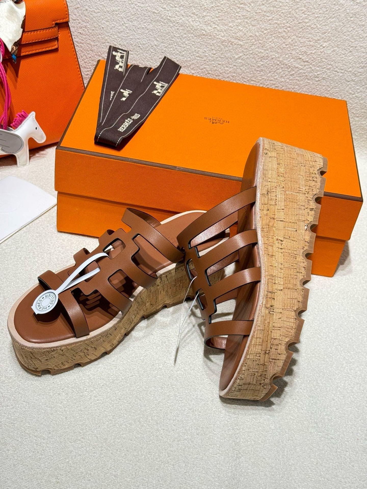 ISABELLA SANDAL CARAMEL CALFSKIN - 35