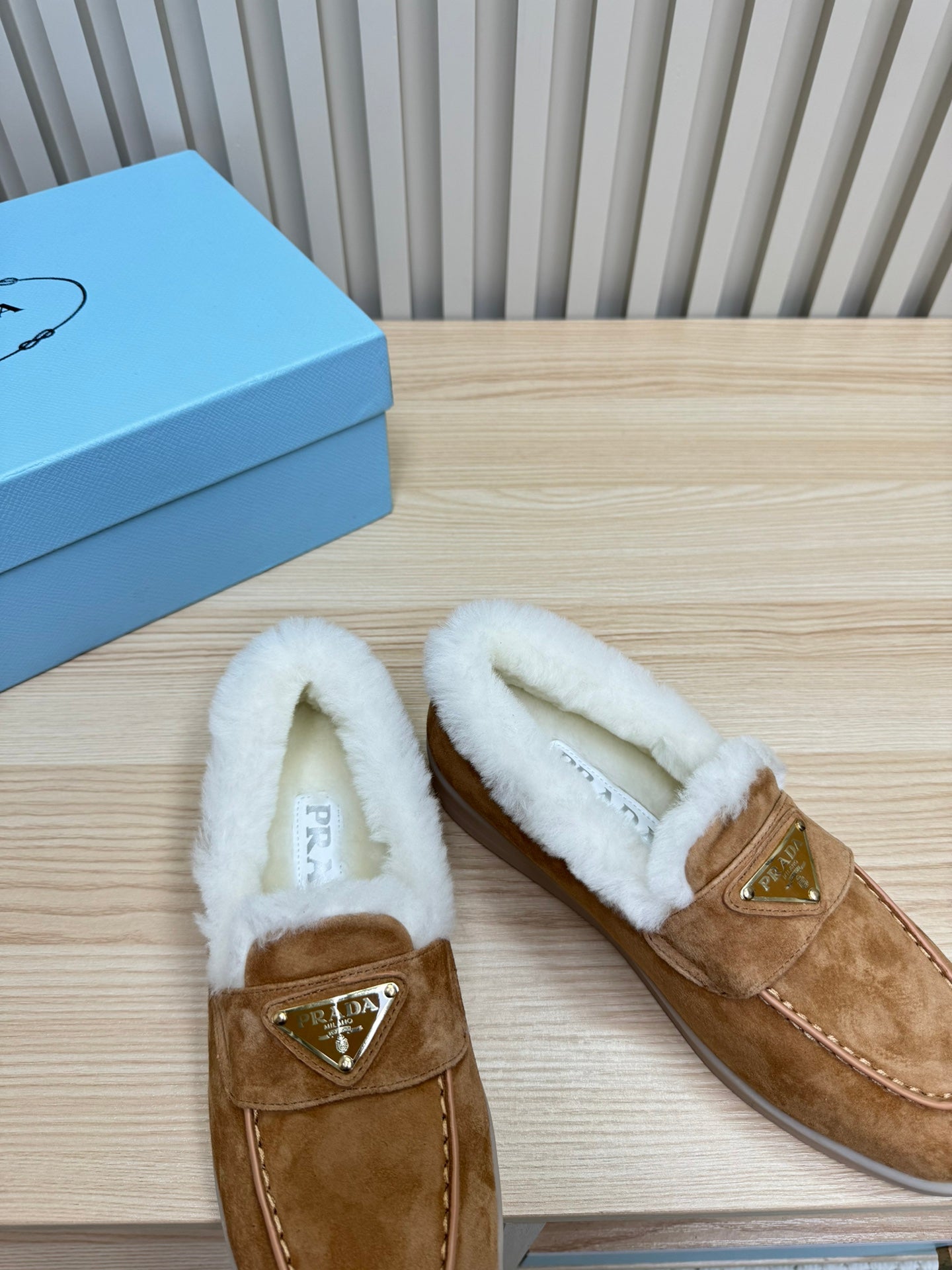 LOAFER IN CAMEL SUEDE AND FUR LINING ATTACHED TRIANGLE LOGO - 35