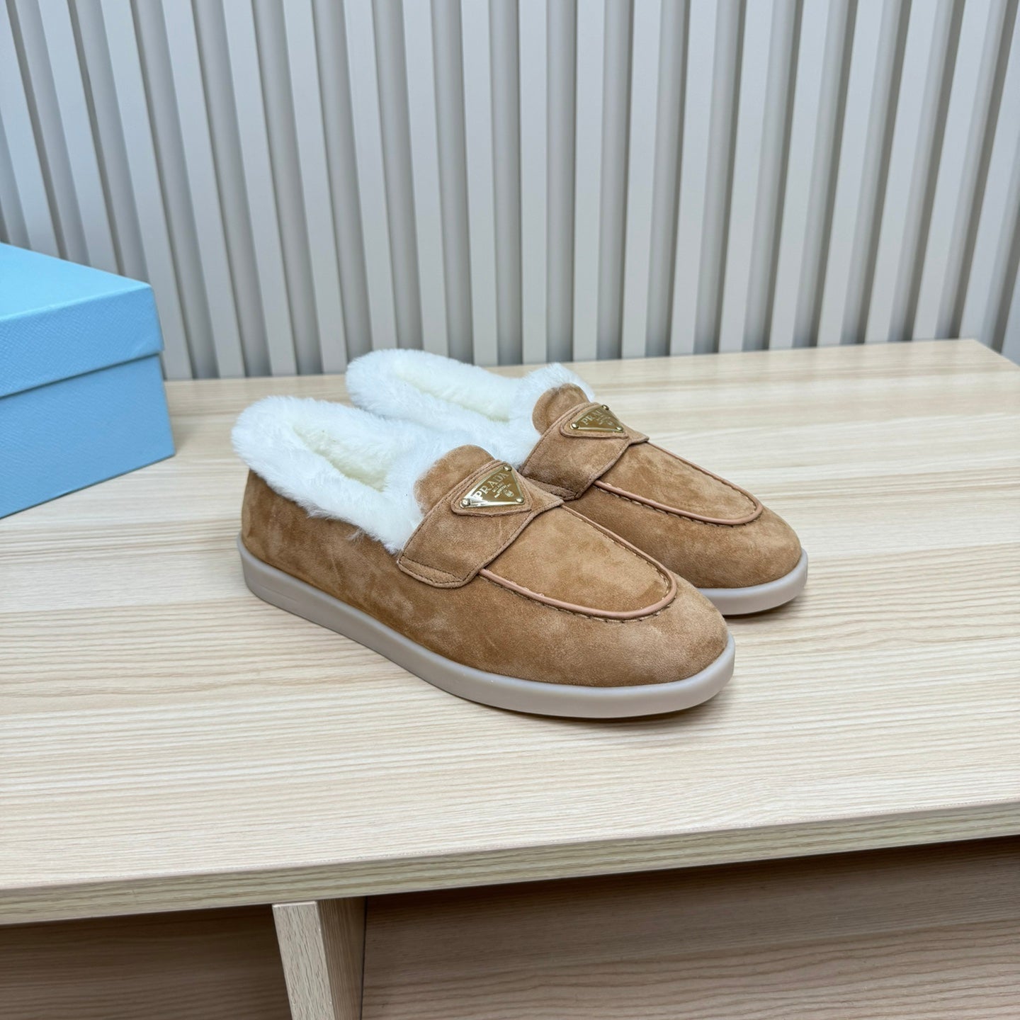 PRA SUEDE LOAFER IN TAN BROWN WITH SHEARLING LINING - 35