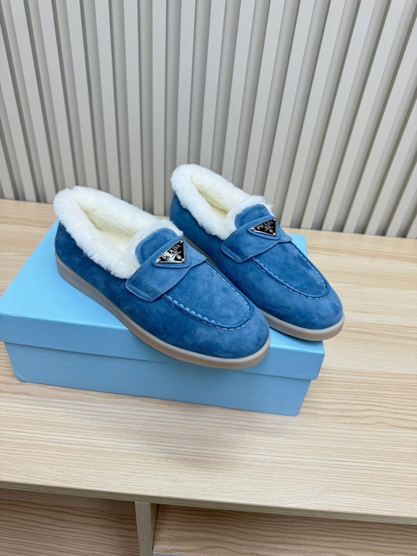 LOAFER IN AZURE BLUE SUEDE AND FUR LINING ATTACHED TRIANGLE LOGO - 35