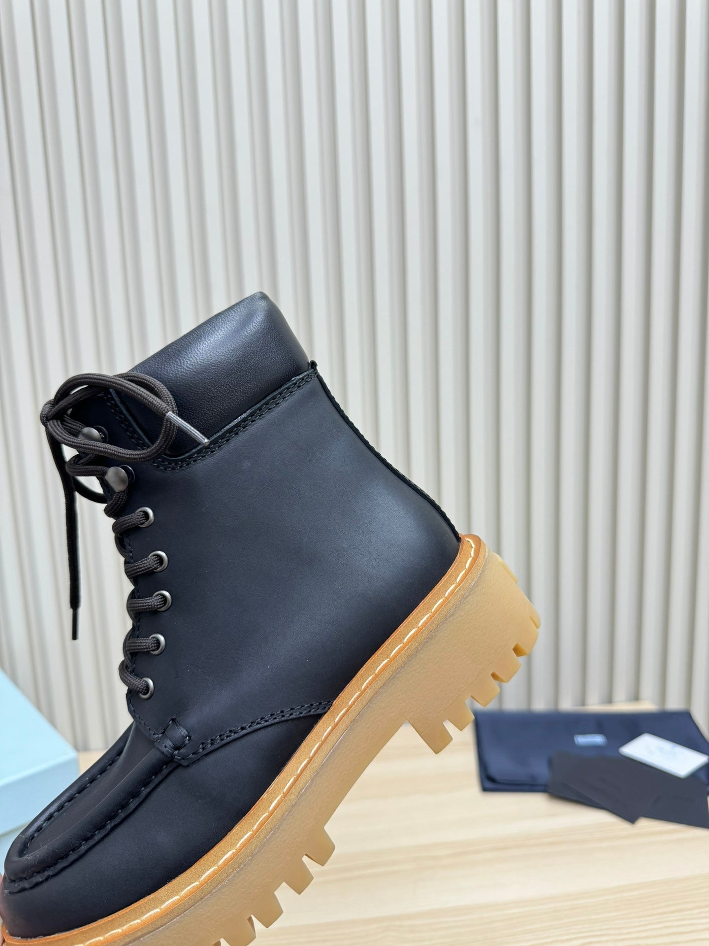 PRADA 25S LACE-UP ANKLE BOOTS IN BLACK CALFSKIN - 35