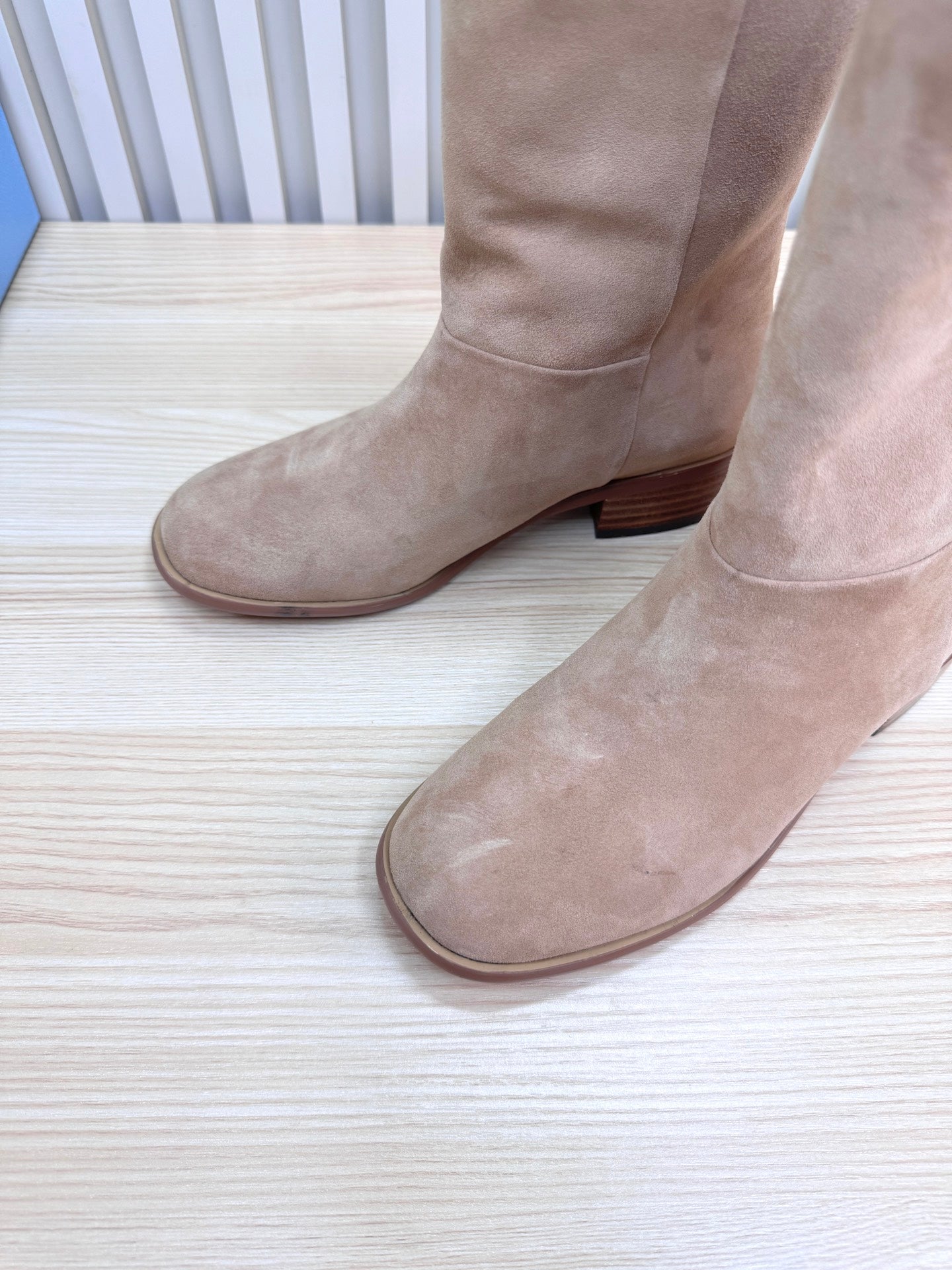 PRADA 25S LOW-CUT BOOTS IN LIGHT CARAMEL BROWN SUEDE - 35