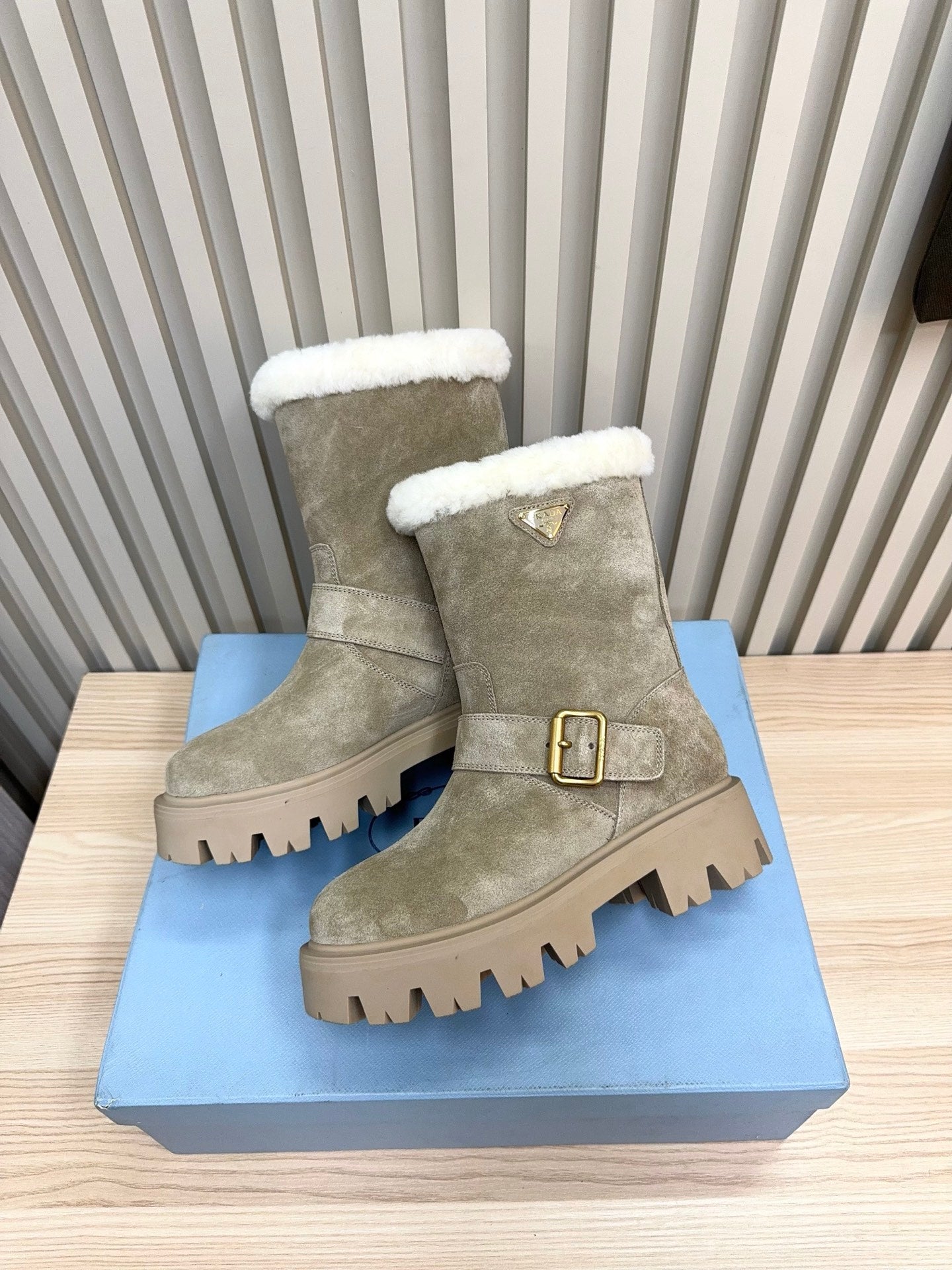 PRADA 25S MARTIN BOOTS IN BEIGE GRAY SUEDE FUR-LINED - 35