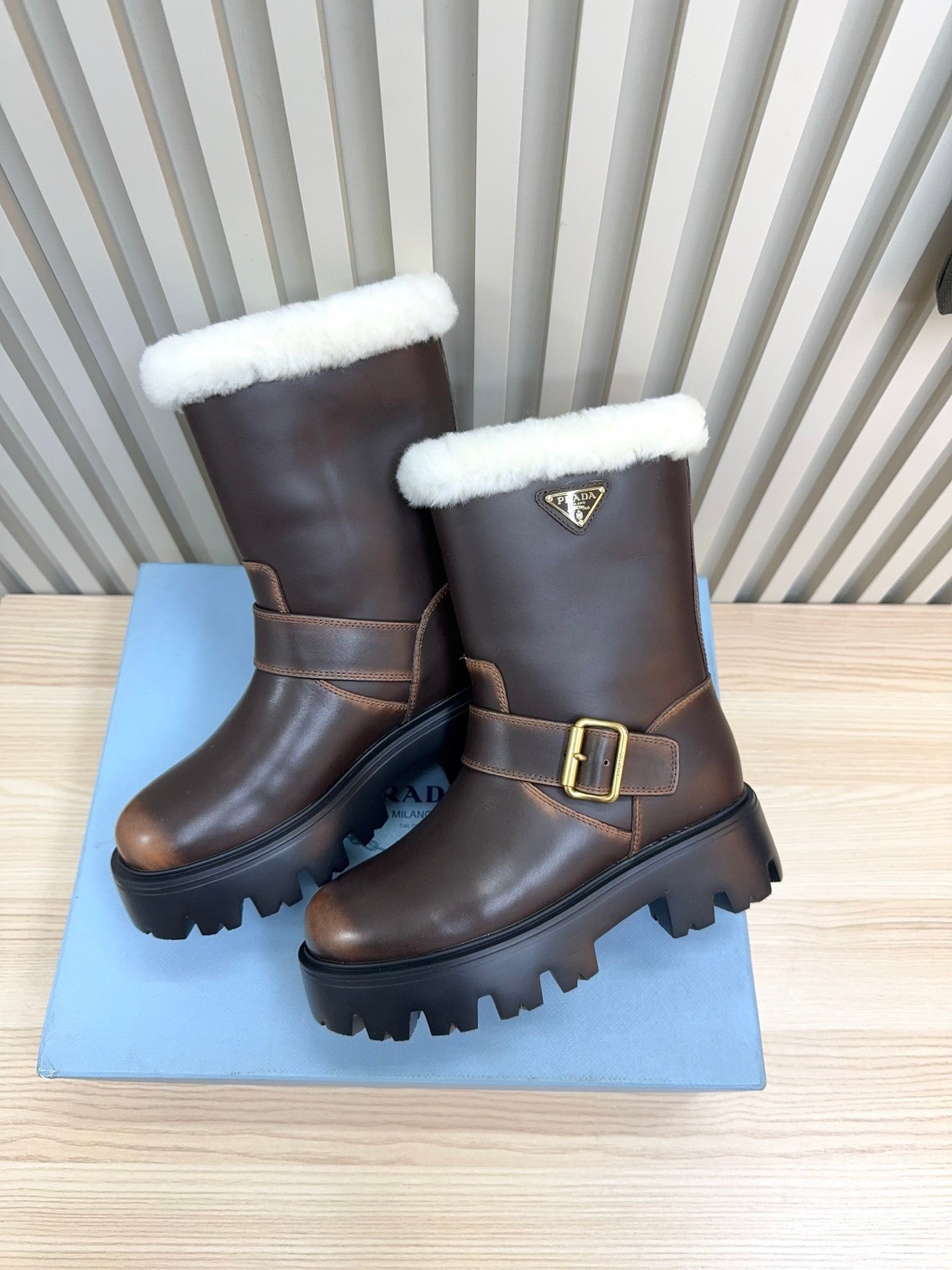 PRADA 25S MARTIN BOOTS IN DARK BROWN CALFSKIN FUR-LINED - 35