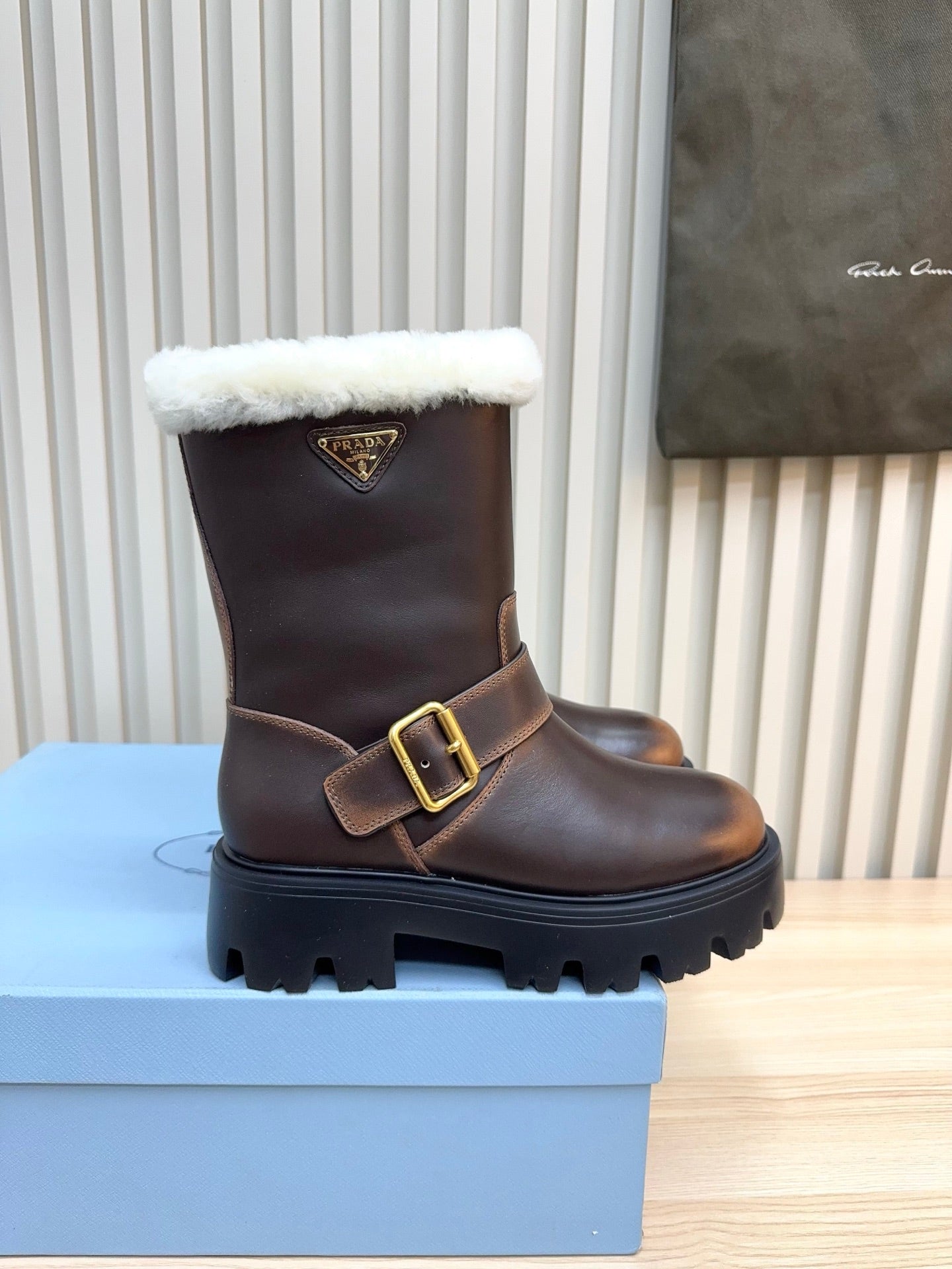 PRADA 25S MARTIN BOOTS IN DARK BROWN CALFSKIN FUR-LINED - 35