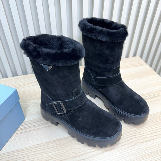 PRADA 25S MARTIN BOOTS IN DARK NAVY BLUE SUEDE FUR-LINED - 35