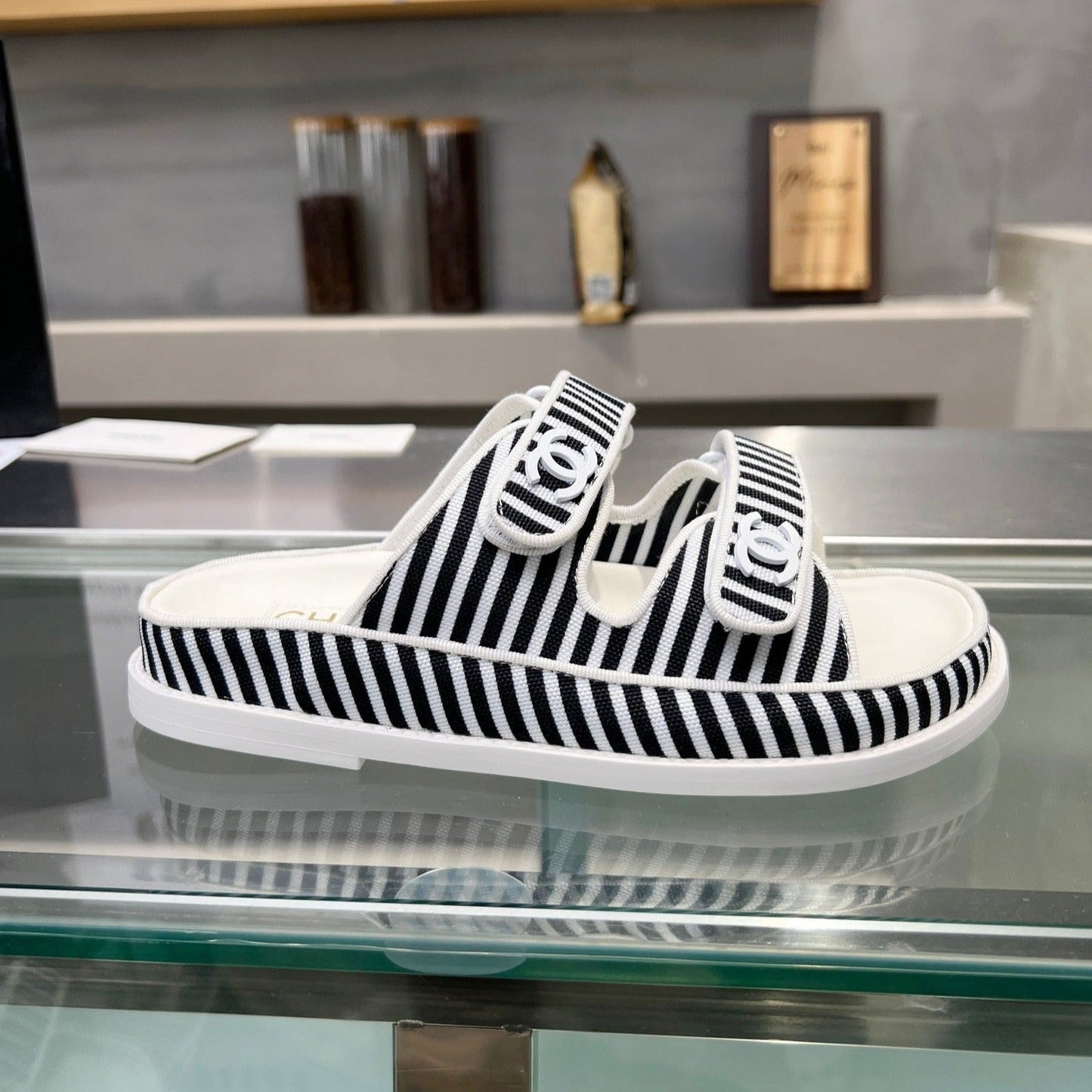 Women's Stripes Casual  Flat Sandals Black White - 34
