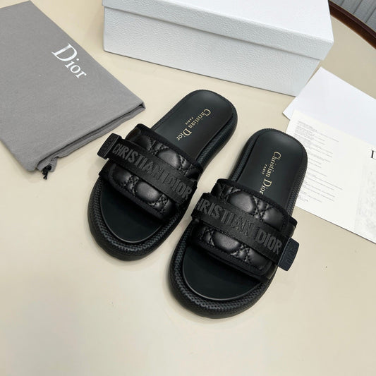 PLATFORM SLIDES 25S 50MM IN BLACK CALFSKIN AND ELECTRIC FABRIC - 35
