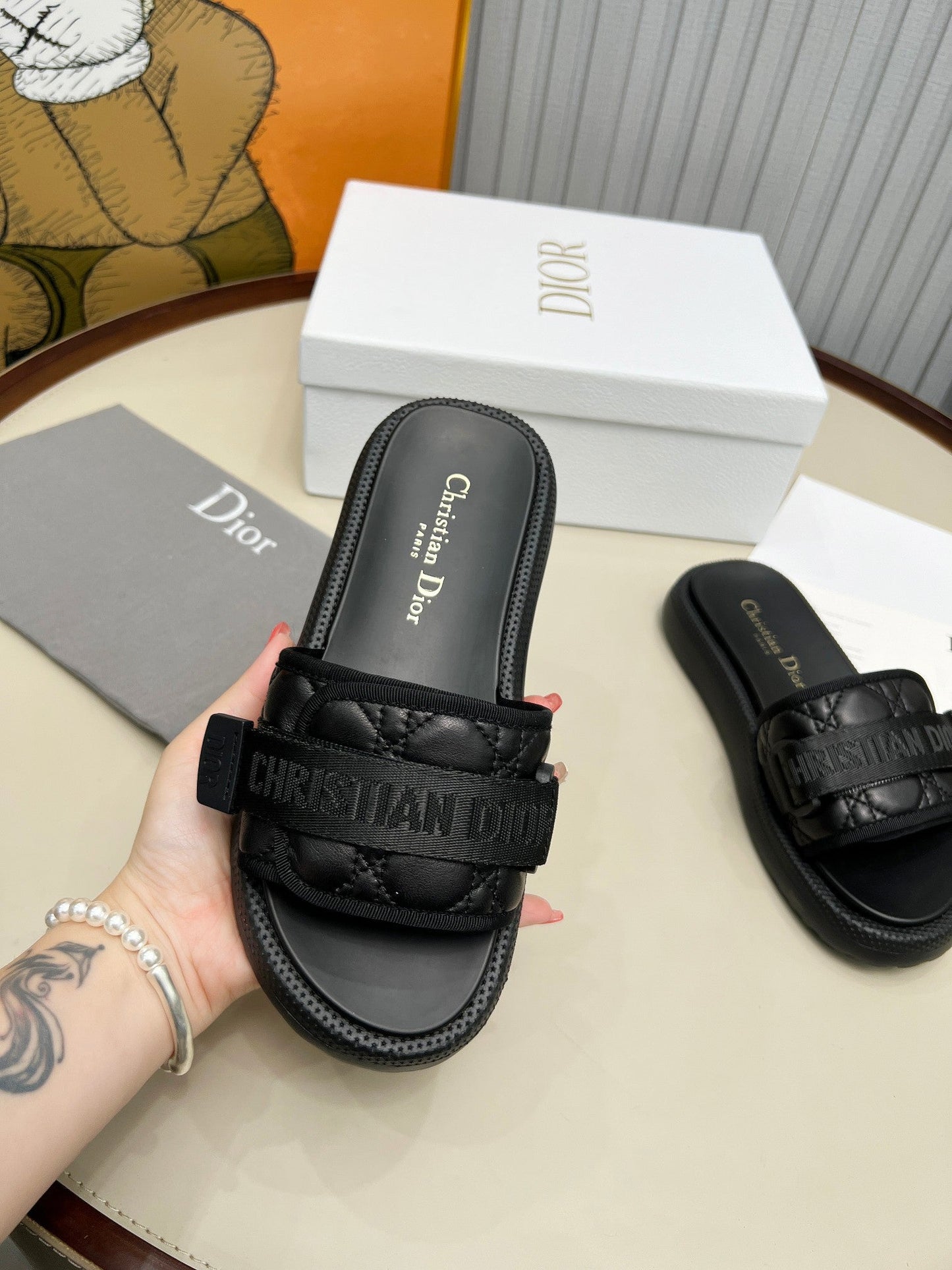 PLATFORM SLIDES 25S 50MM IN BLACK CALFSKIN AND ELECTRIC FABRIC - 35