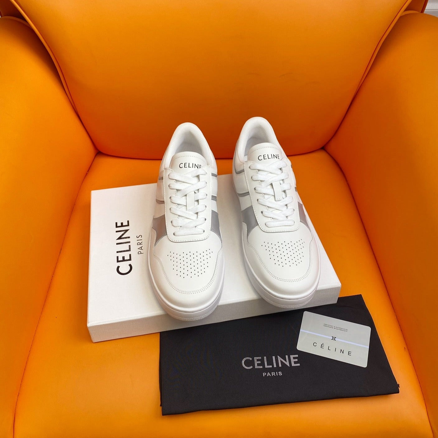 TRAINER LOW LACE-UP SNEAKER IN CALFSKIN OPTIC WHITE SILVER - 35