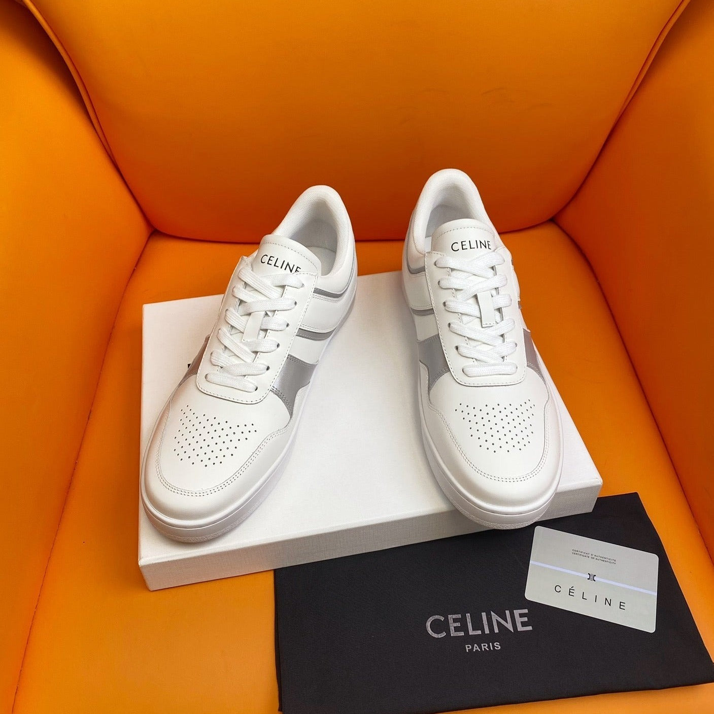 TRAINER LOW LACE-UP SNEAKER IN CALFSKIN OPTIC WHITE SILVER - 35