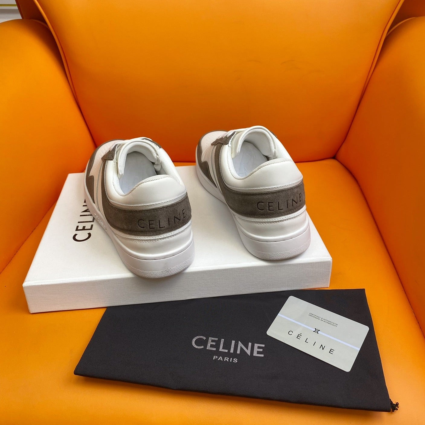 TRAINER LOW LACE-UP SNEAKER IN CALFSKIN OPTIC WHITE GRAY - 35