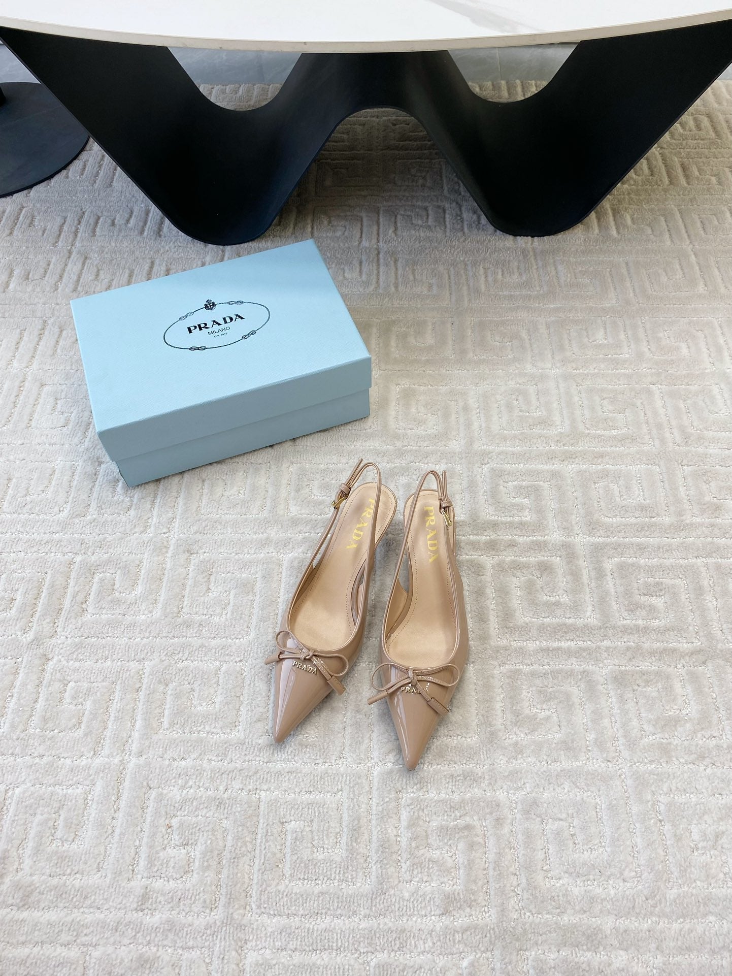 SLINGBACK PUMPS ATTACHED BOW IN BEIGE GLOSSY CALFSKIN - 35