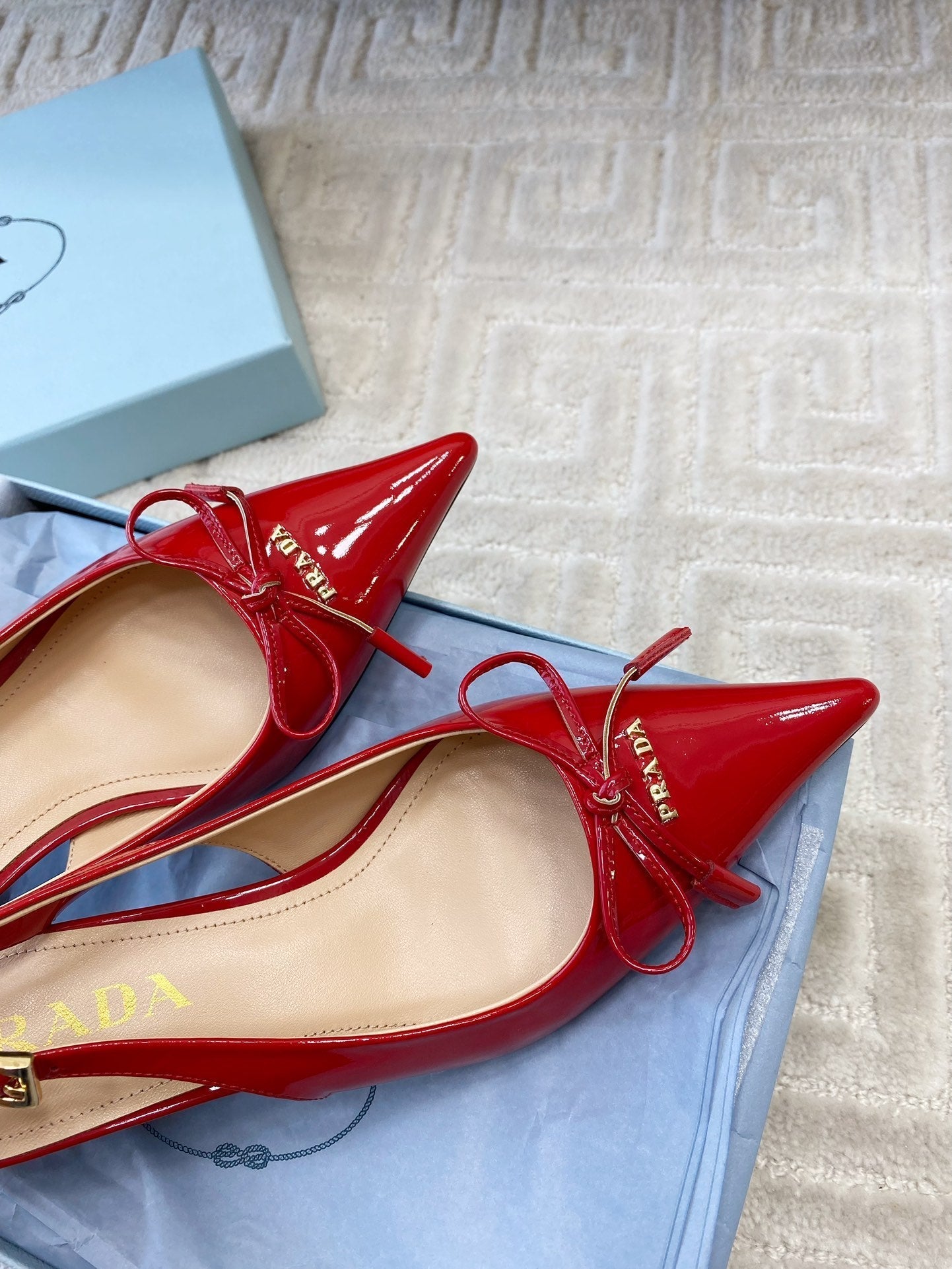 SLINGBACK PUMPS ATTACHED BOW IN PASSION RED GLOSSY CALFSKIN - 35