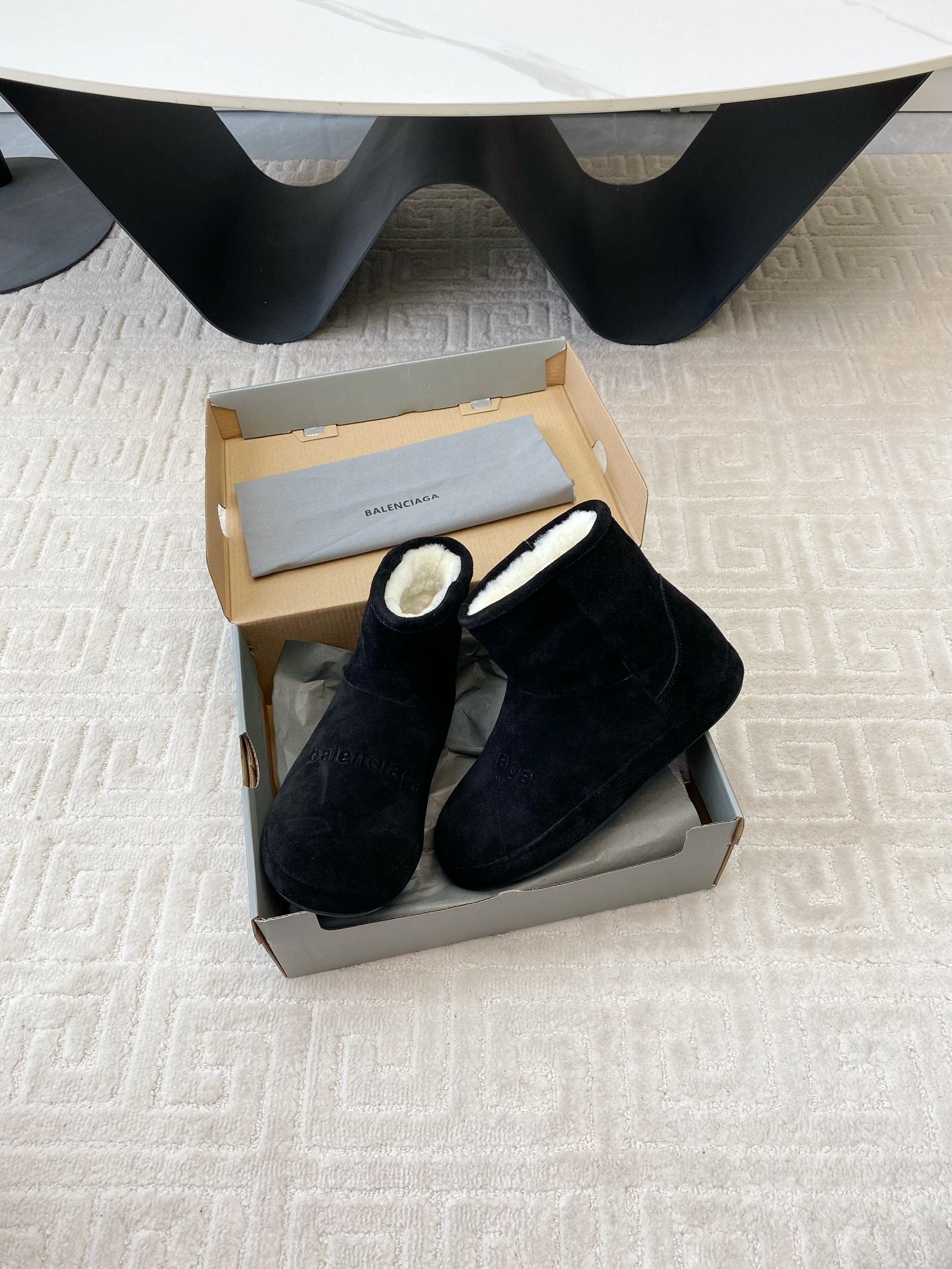 FLAT ANKLE BOOTS IN BLACK SUEDE AND SHEARLING LINING - 35