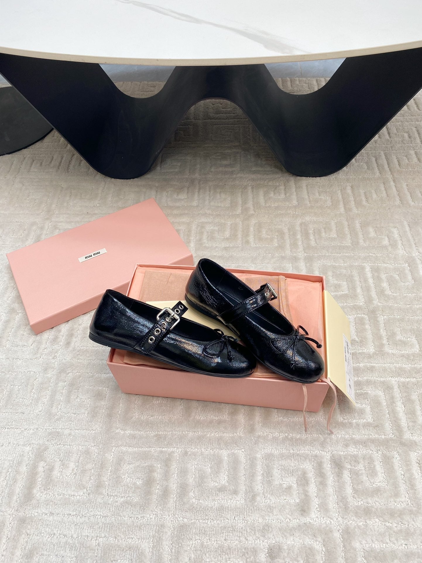 BOW MARY JANE FLAT IN BLACK NAPLAK LAMBSKIN - 35
