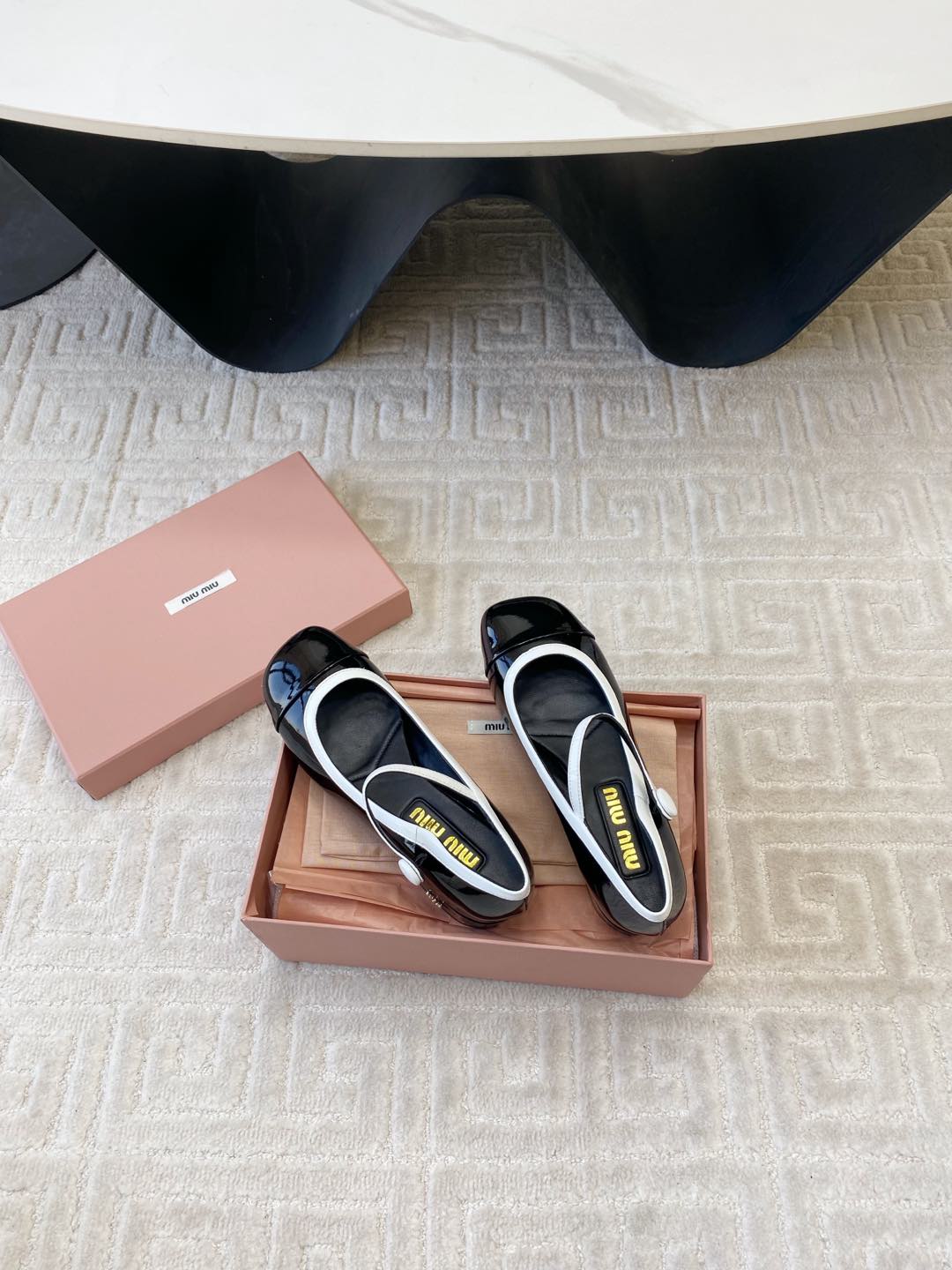 MARY JANE PUMPS IN BLACK GLOSSY SHEEPSKIN - 35