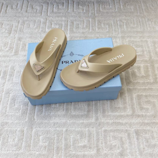 THICK-SOLED FLIP FLOPS IN ECRU BEIGE RUBBER - 35