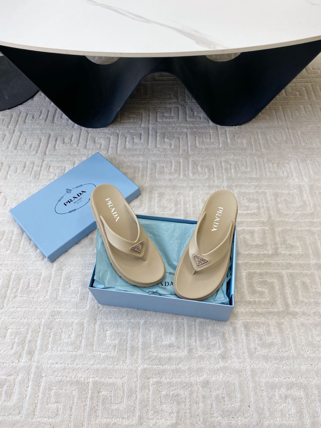 THICK-SOLED FLIP FLOPS IN ECRU BEIGE RUBBER - 35