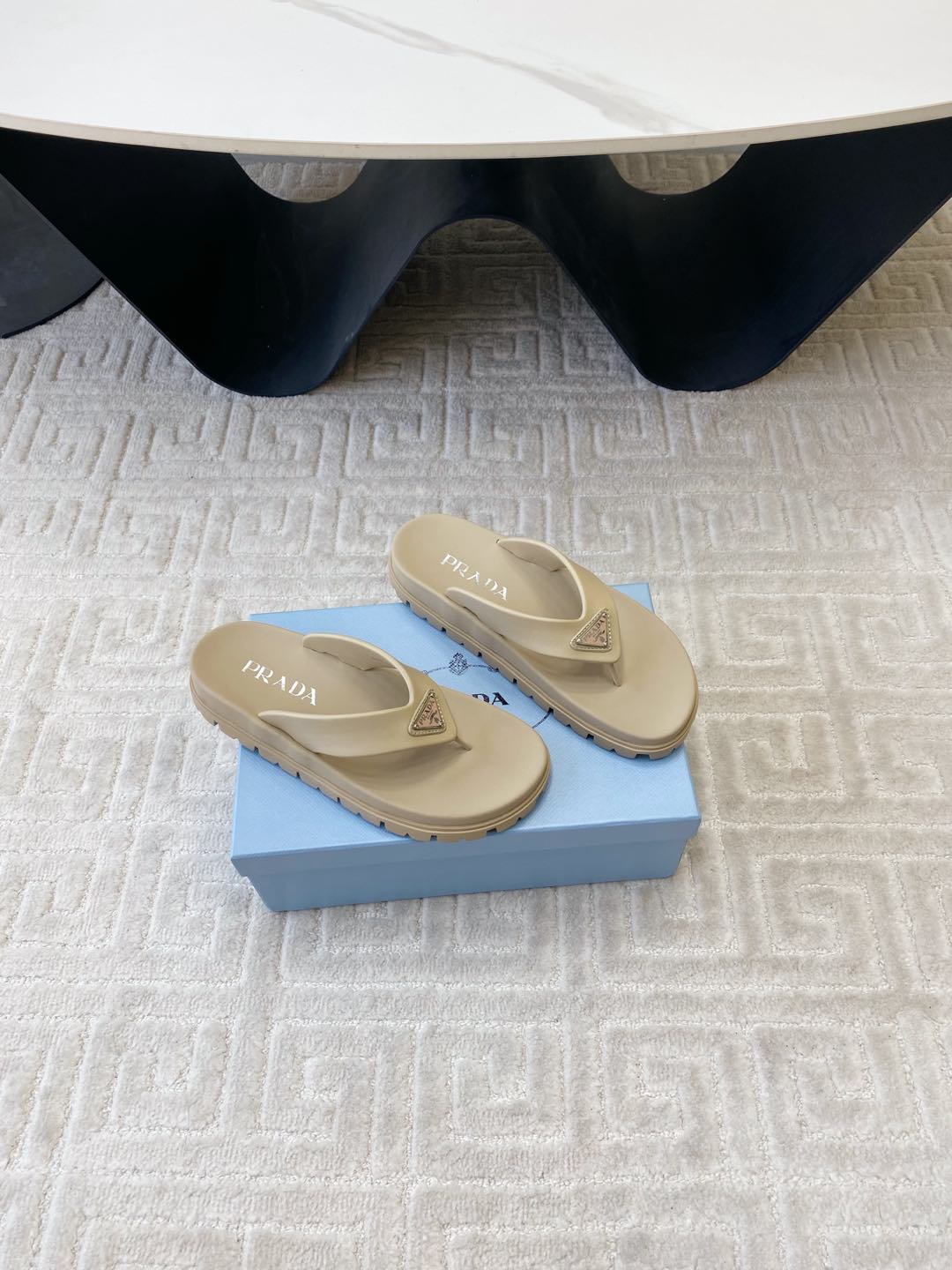 THICK-SOLED FLIP FLOPS IN ECRU BEIGE RUBBER - 35
