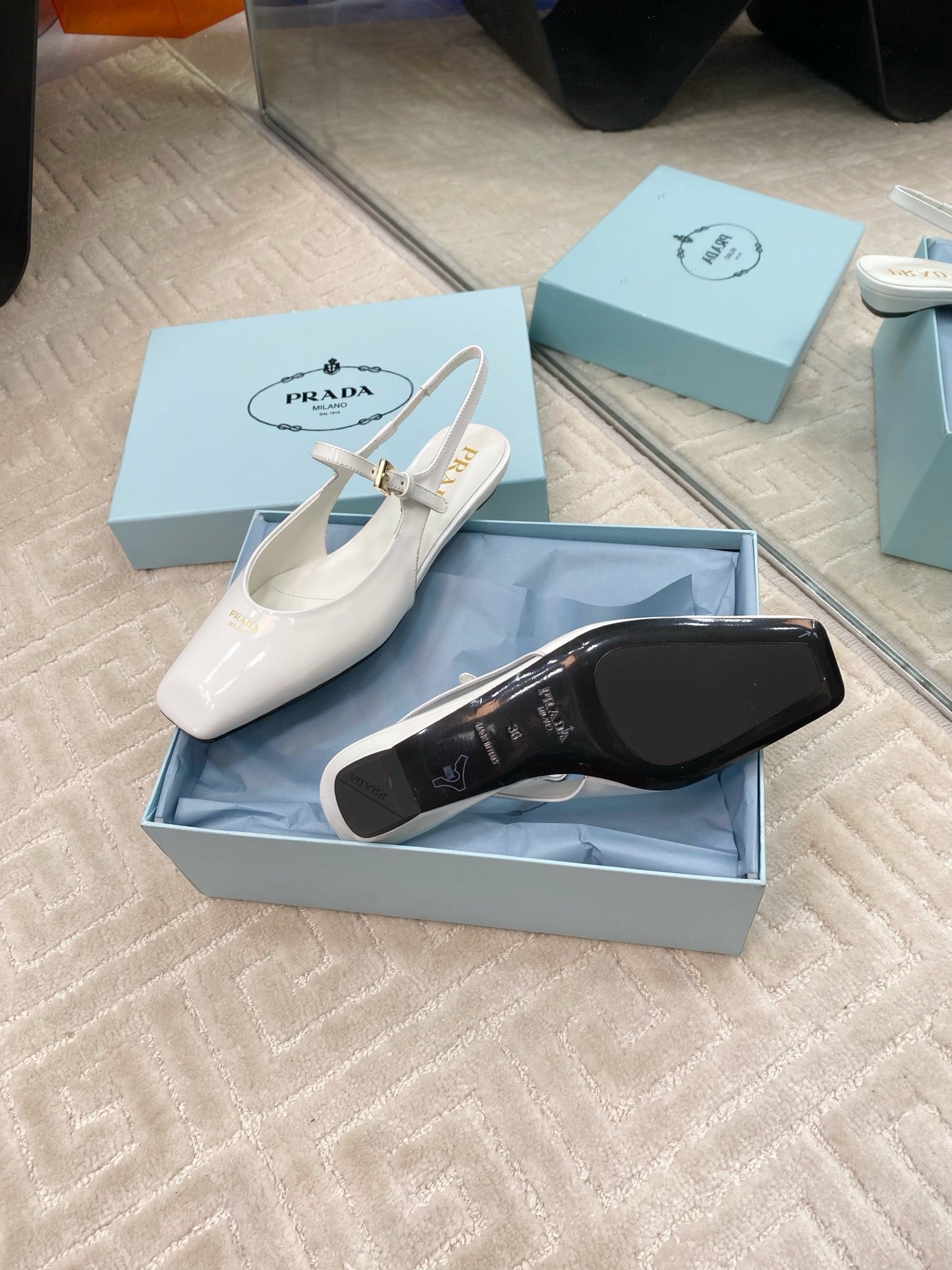 MARY JANE SLINGBACK SQUARE TOE IN WHITE PATENT SHEEPSKIN - 35