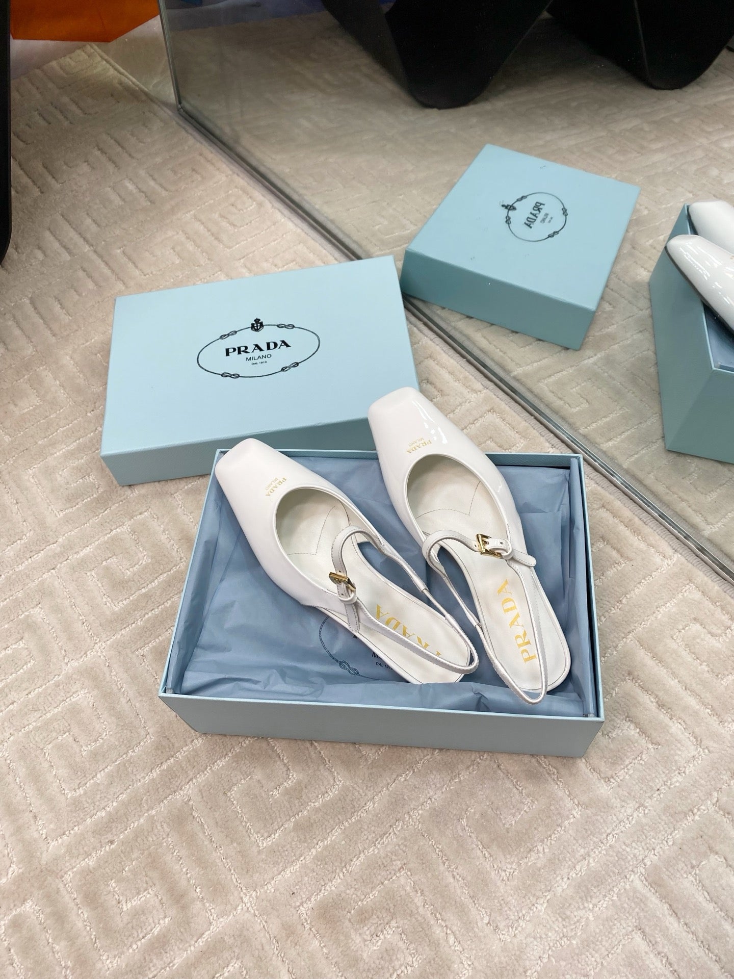 MARY JANE SLINGBACK SQUARE TOE IN WHITE PATENT SHEEPSKIN - 35