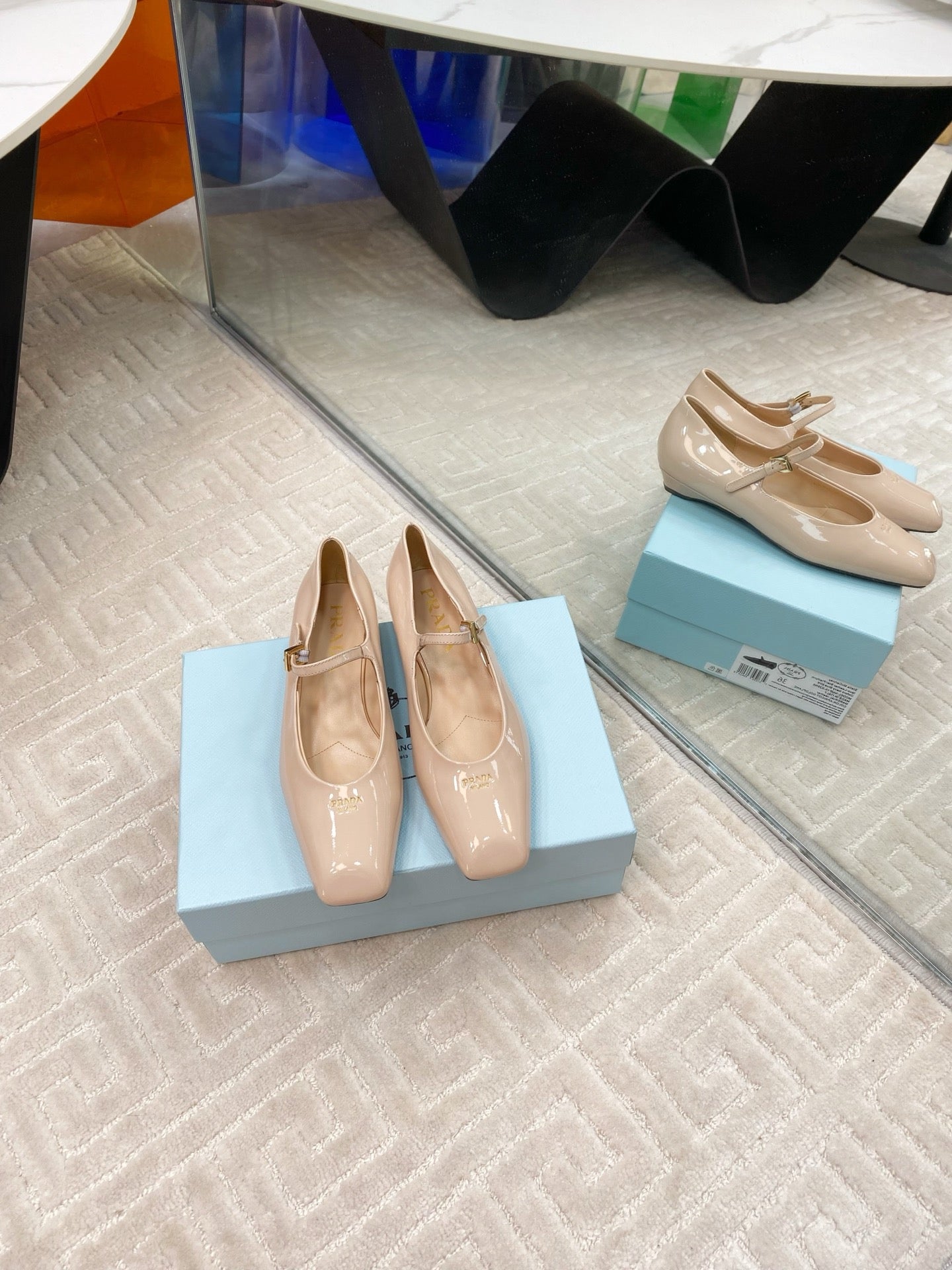 MARY JANE FLATS SQUARE TOE IN BEIGE PATENT SHEEPSKIN - 35