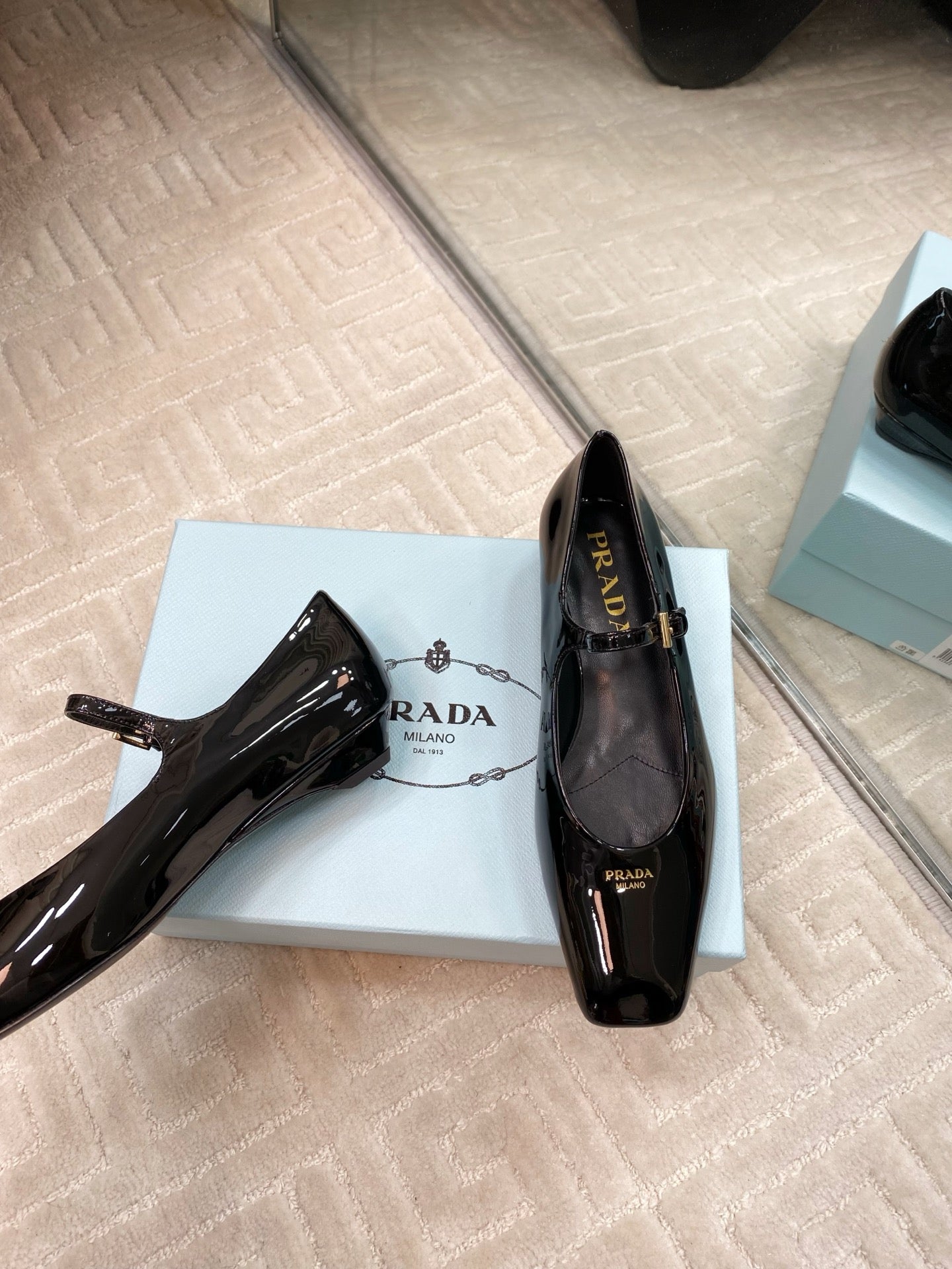 MARY JANE FLATS SQUARE TOE IN BLACK PATENT SHEEPSKIN - 35