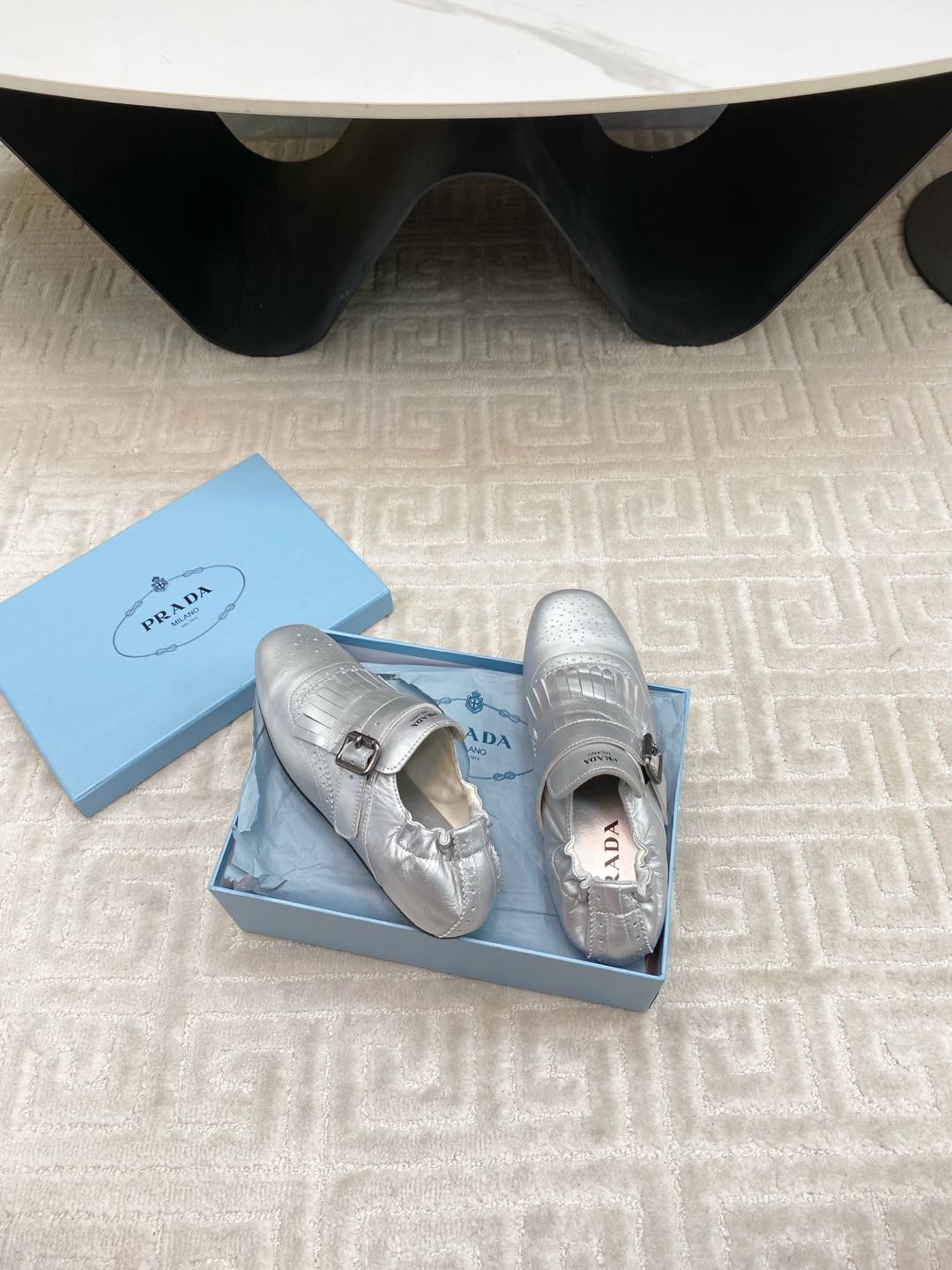 TASSEL LOAFERS IN SILVER METALLIC LAMBSKIN - 35