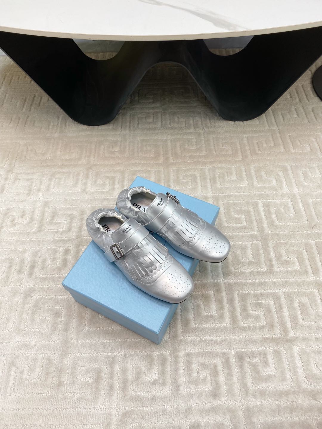 TASSEL LOAFERS IN SILVER METALLIC LAMBSKIN - 35