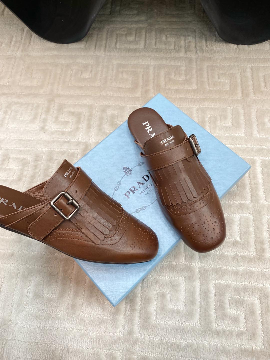 TASSEL MULES IN RUSSET BROWN LAMBSKIN - 35