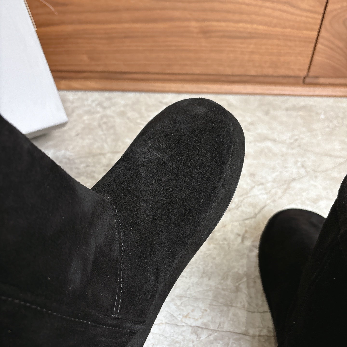 BALENCIAGA 25S ALASKA ANKLE BOOTS IN BLACK SUEDE - 35