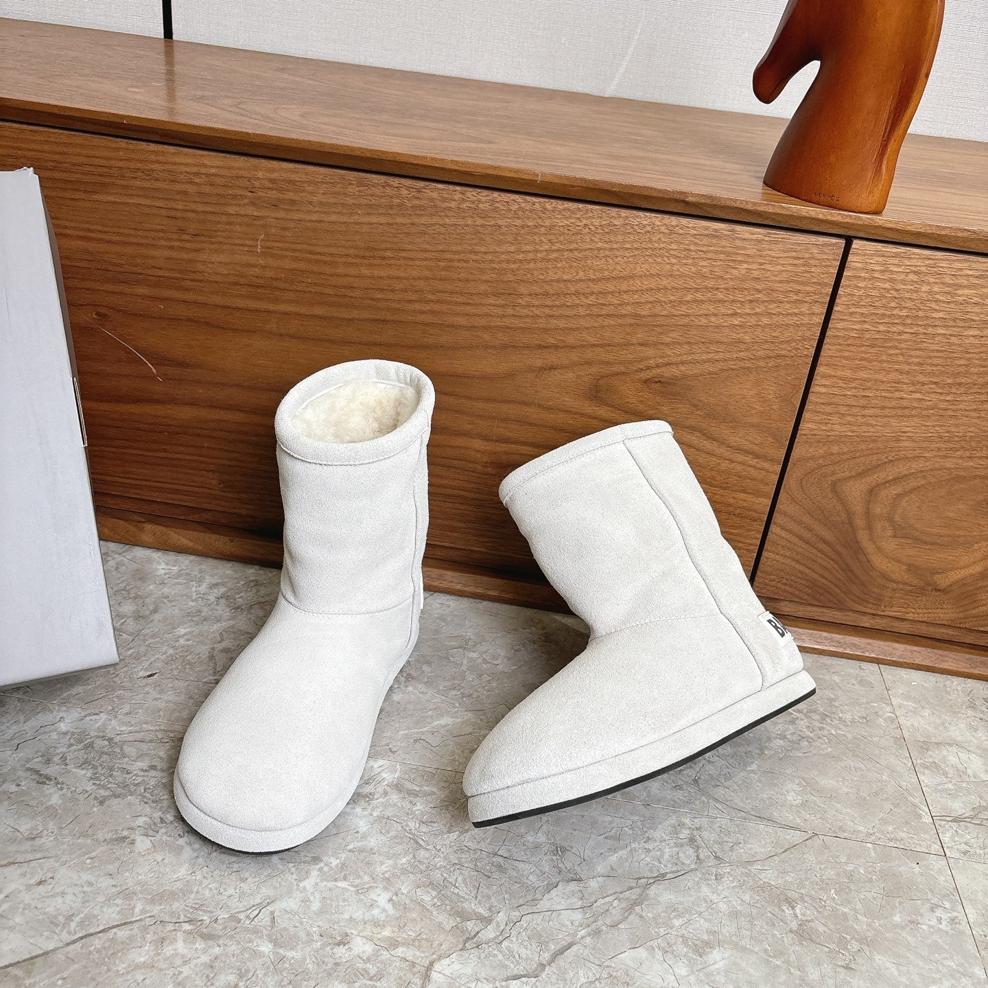 BALENCIAGA 25S ALASKA ANKLE BOOTS IN WHITE SUEDE - 35