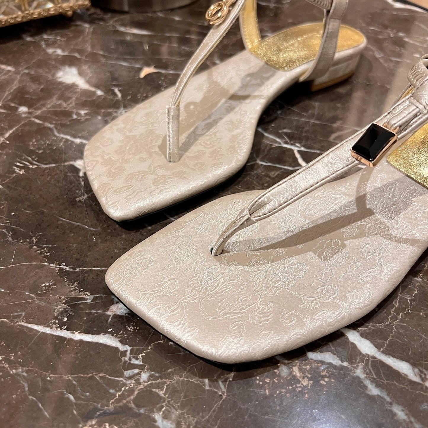 LP MINDIL SANDAL SMOKY WHITE SILK - 35