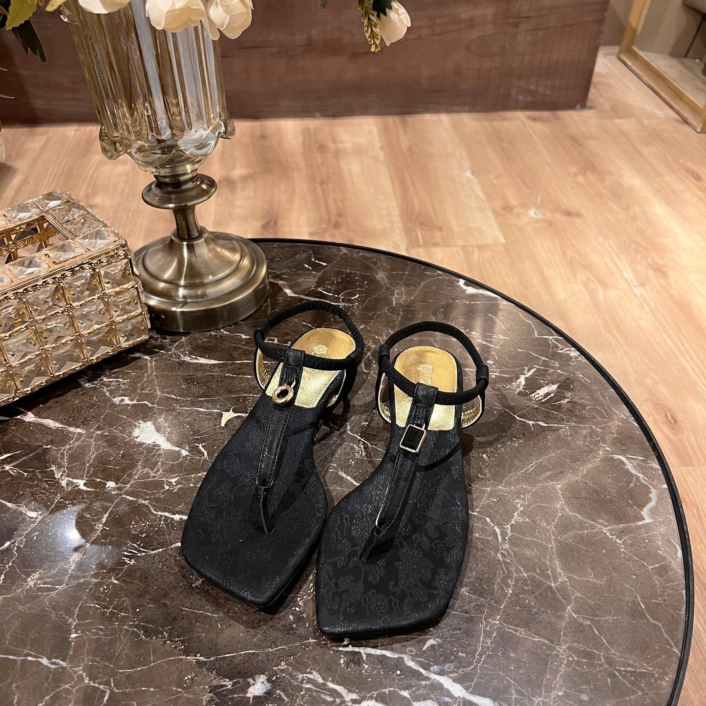 LP MINDIL SANDAL BLACK SILK - 35