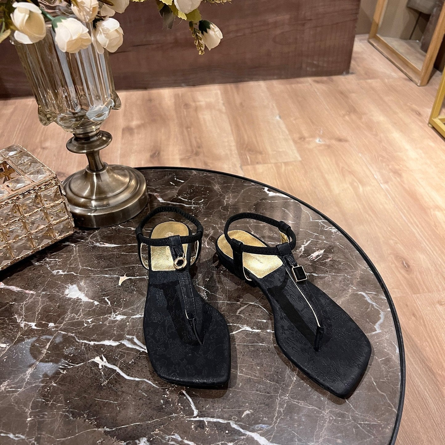 LP MINDIL SANDAL BLACK SILK - 35