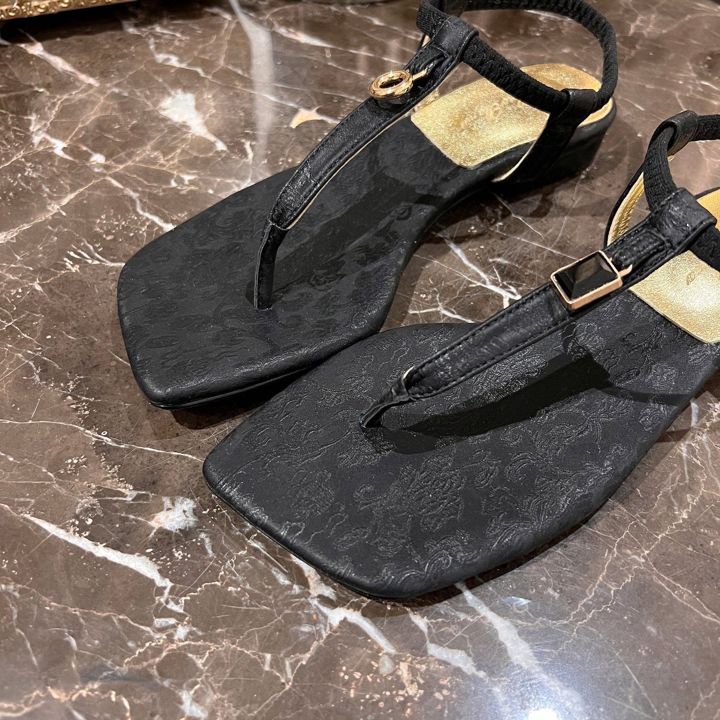 LP MINDIL SANDAL BLACK SILK - 35