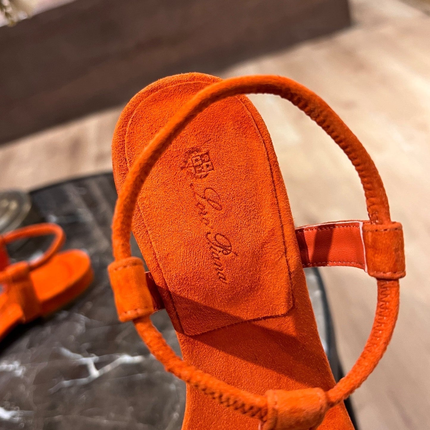 LP MINDIL SANDAL ORANGE SUEDE - 35