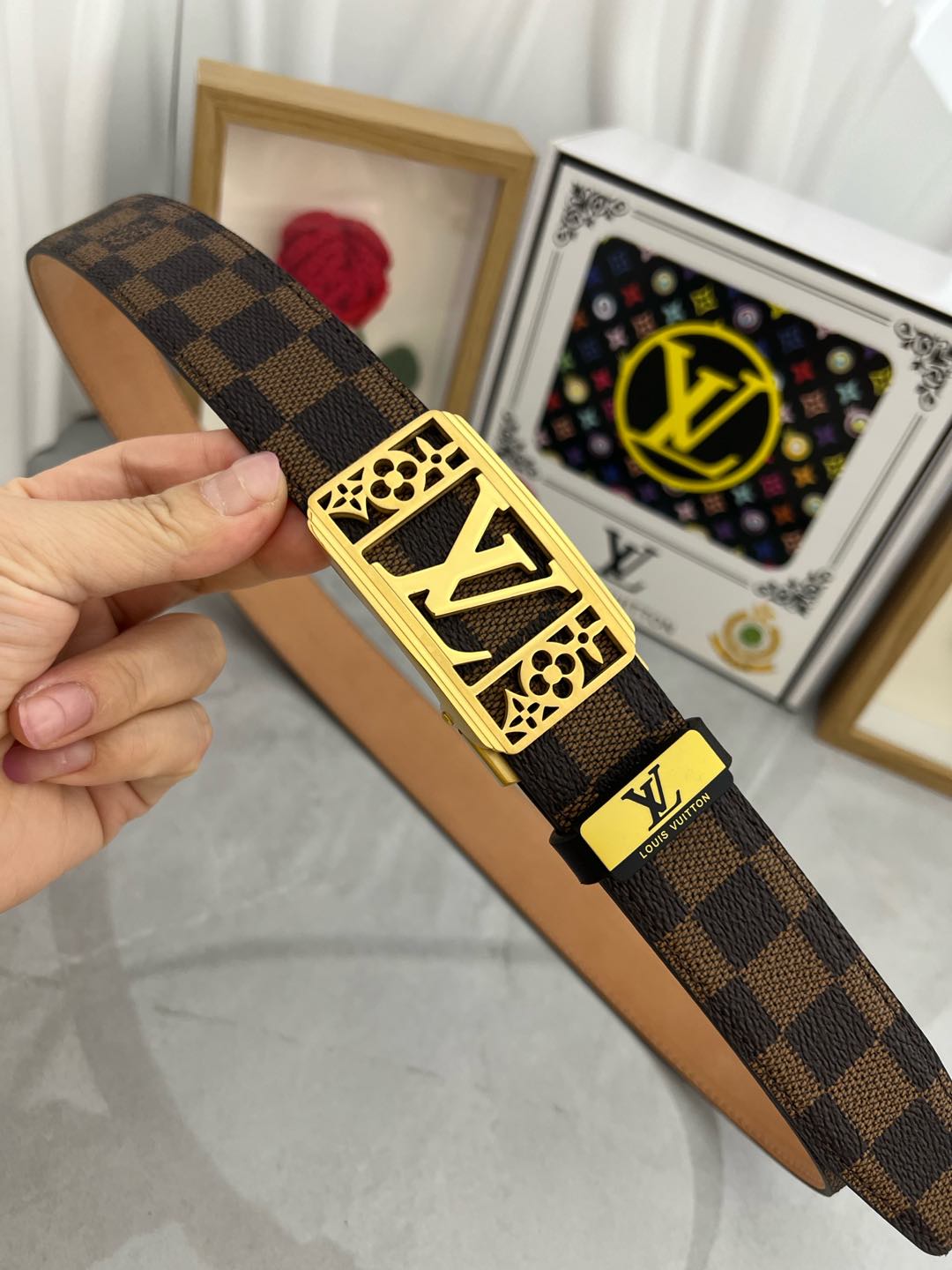 LV 25S BELT 35 MM IN BROWN CALFSKIN 593274 - 26-28