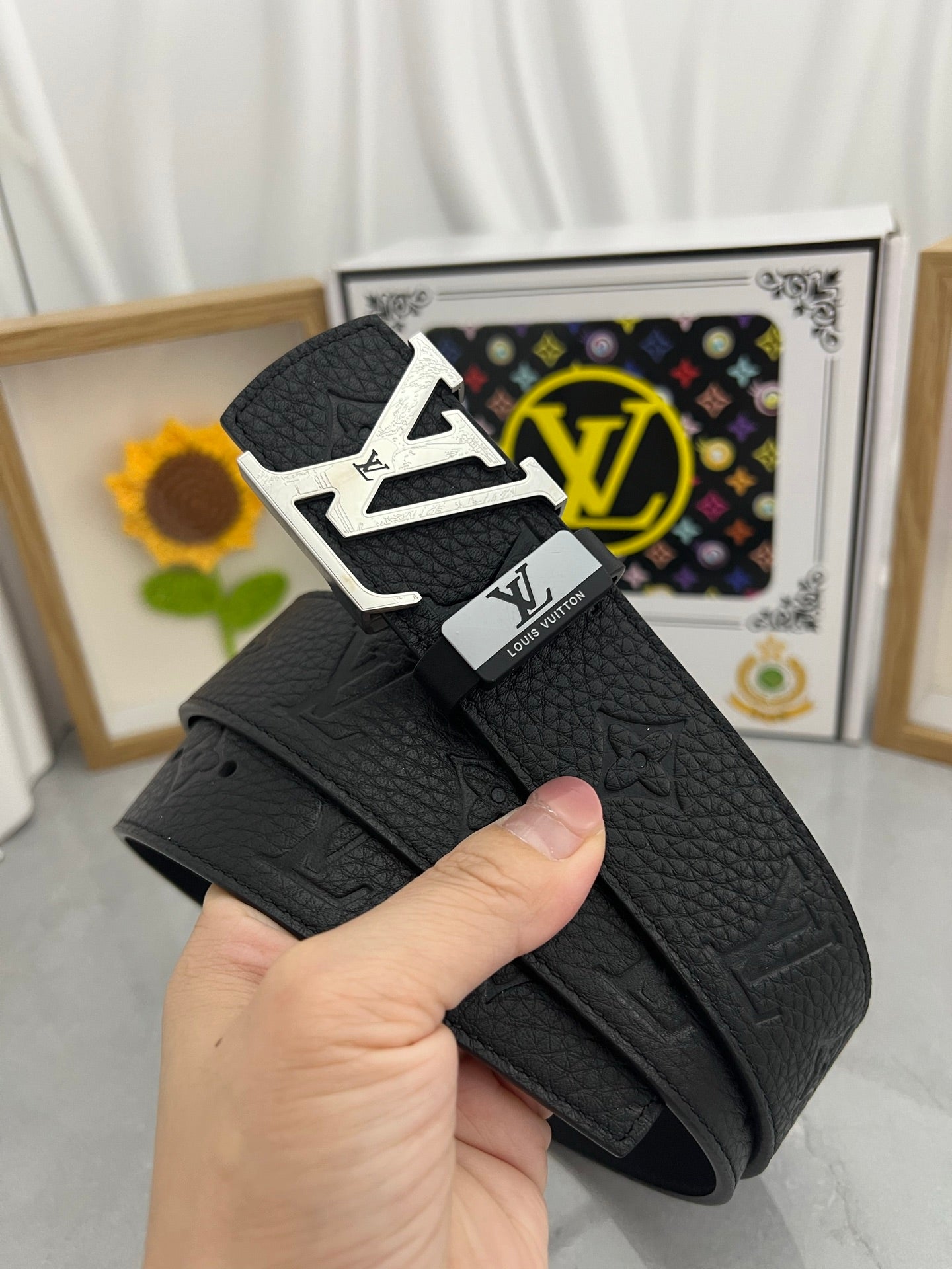LV 25S BELT 38 MM IN BLACK CALFSKIN 593283 - 26-28