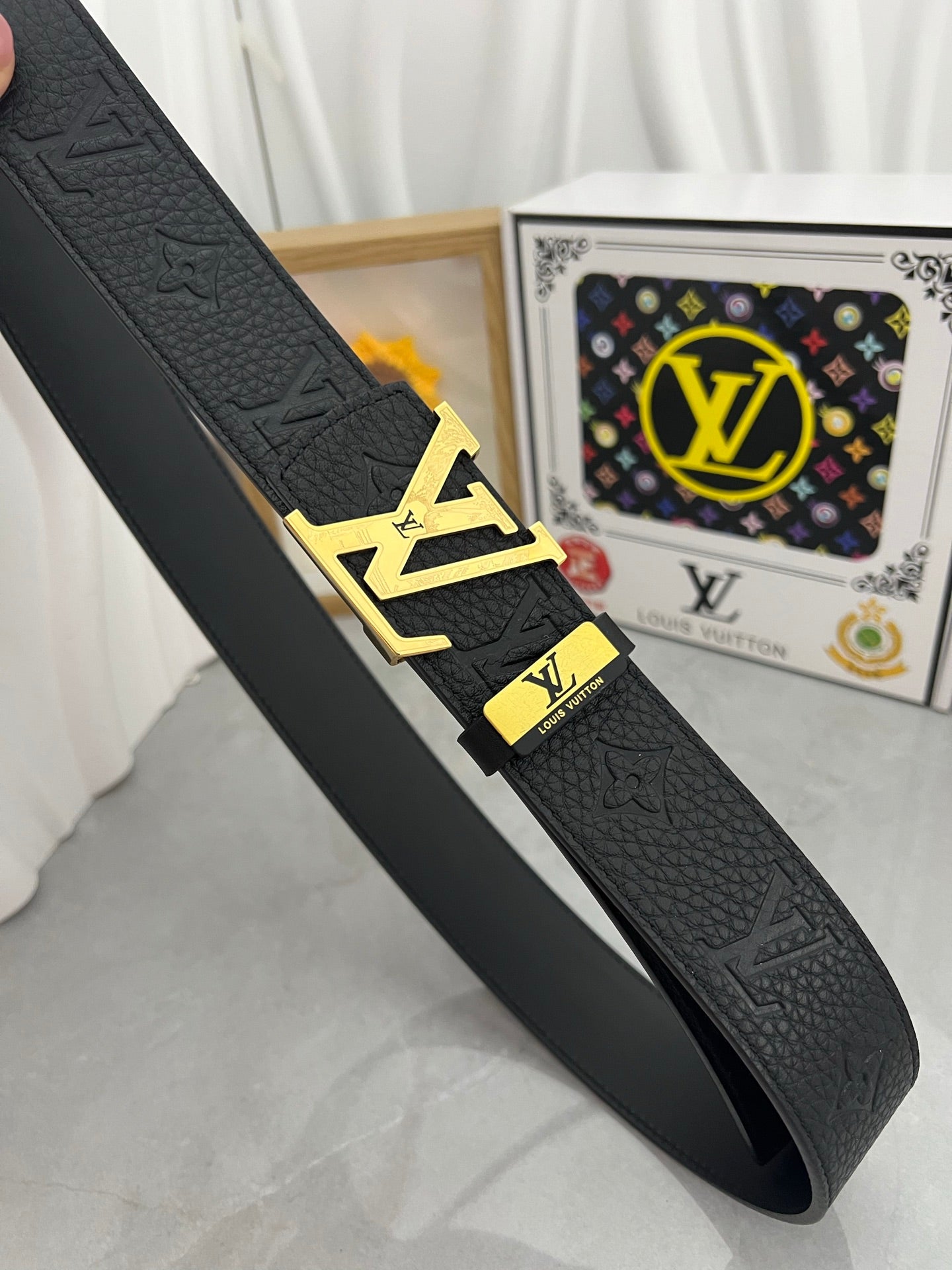 LV 25S BELT 38 MM IN BLACK CALFSKIN 593284 - 26-28