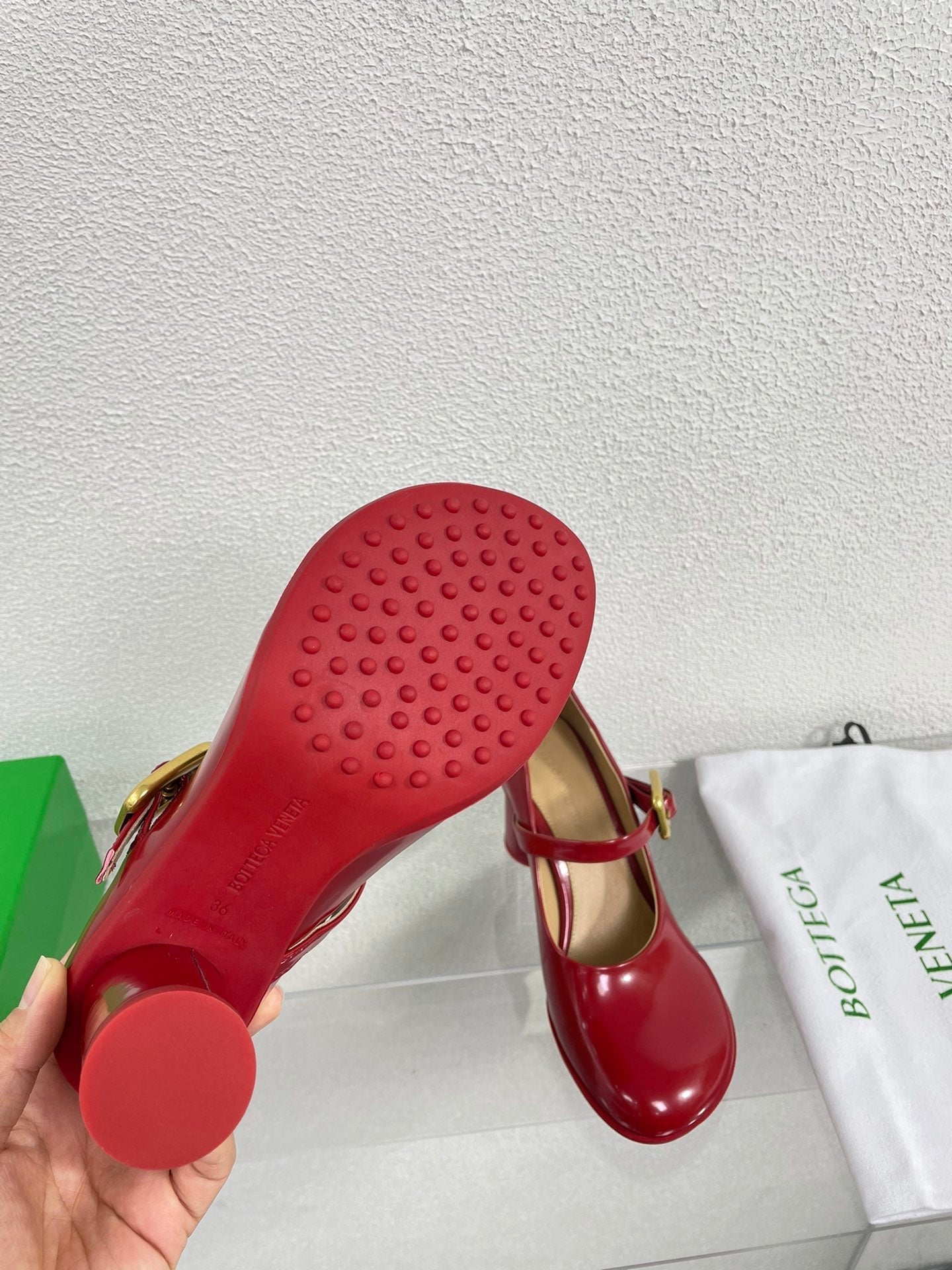 ATOMIC MARY-JANE PUMP 9 CM IN RUBY RED CALFSKIN - 34