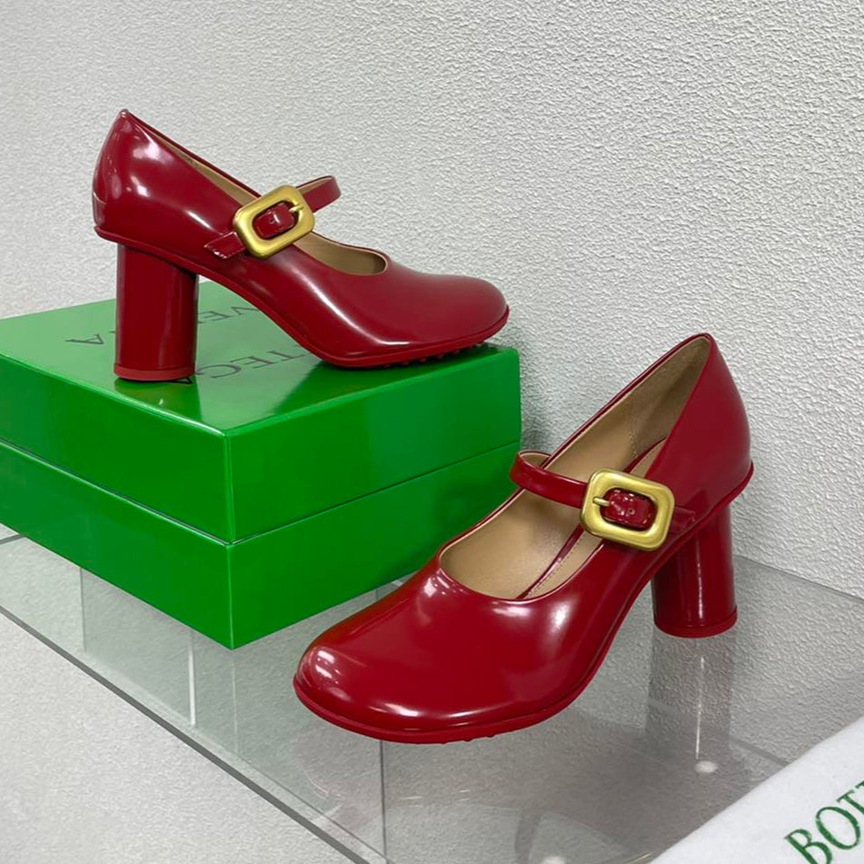 ATOMIC MARY-JANE PUMP 9 CM IN RUBY RED CALFSKIN - 34