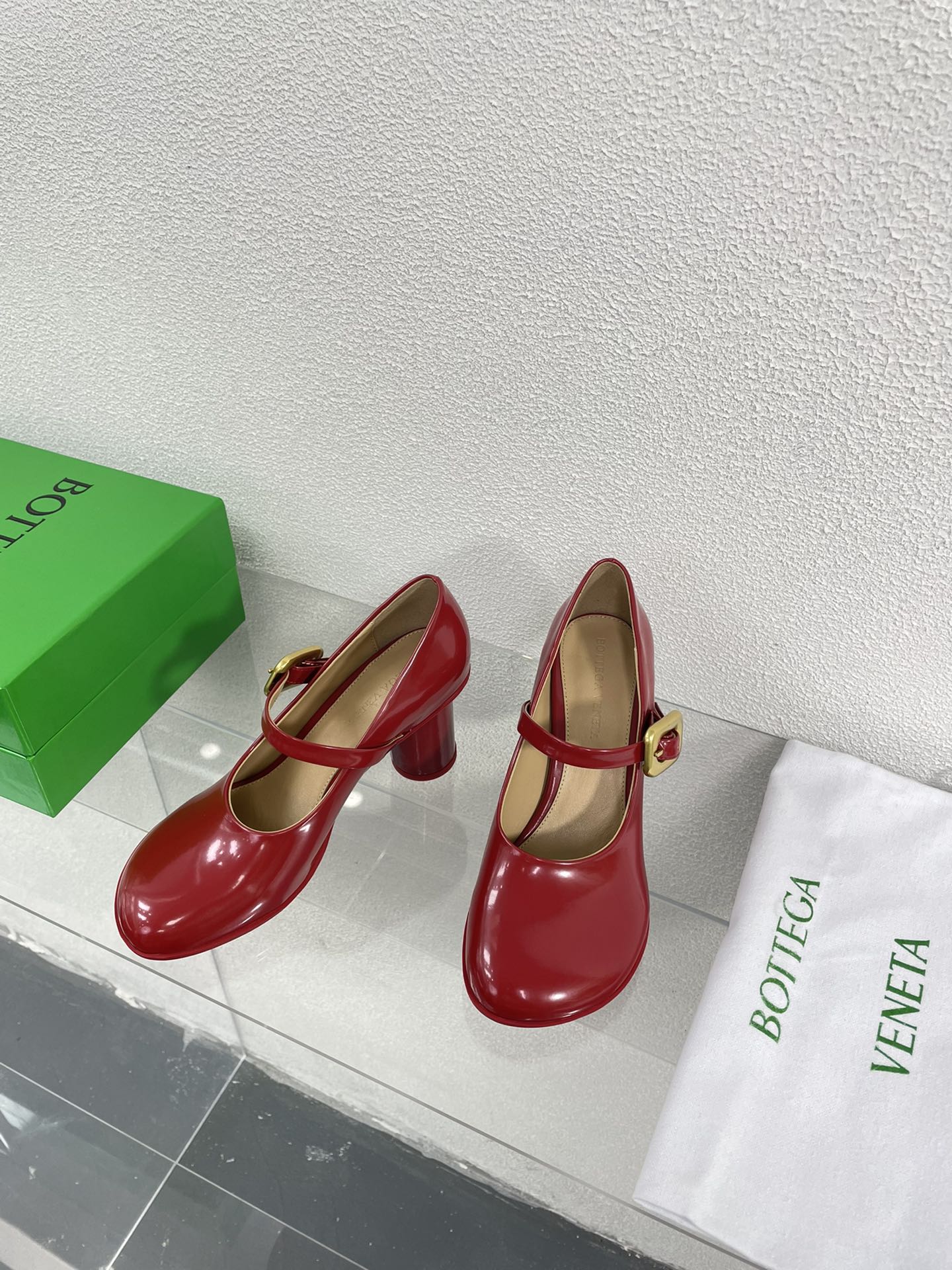 ATOMIC MARY-JANE PUMP 9 CM IN RUBY RED CALFSKIN - 34